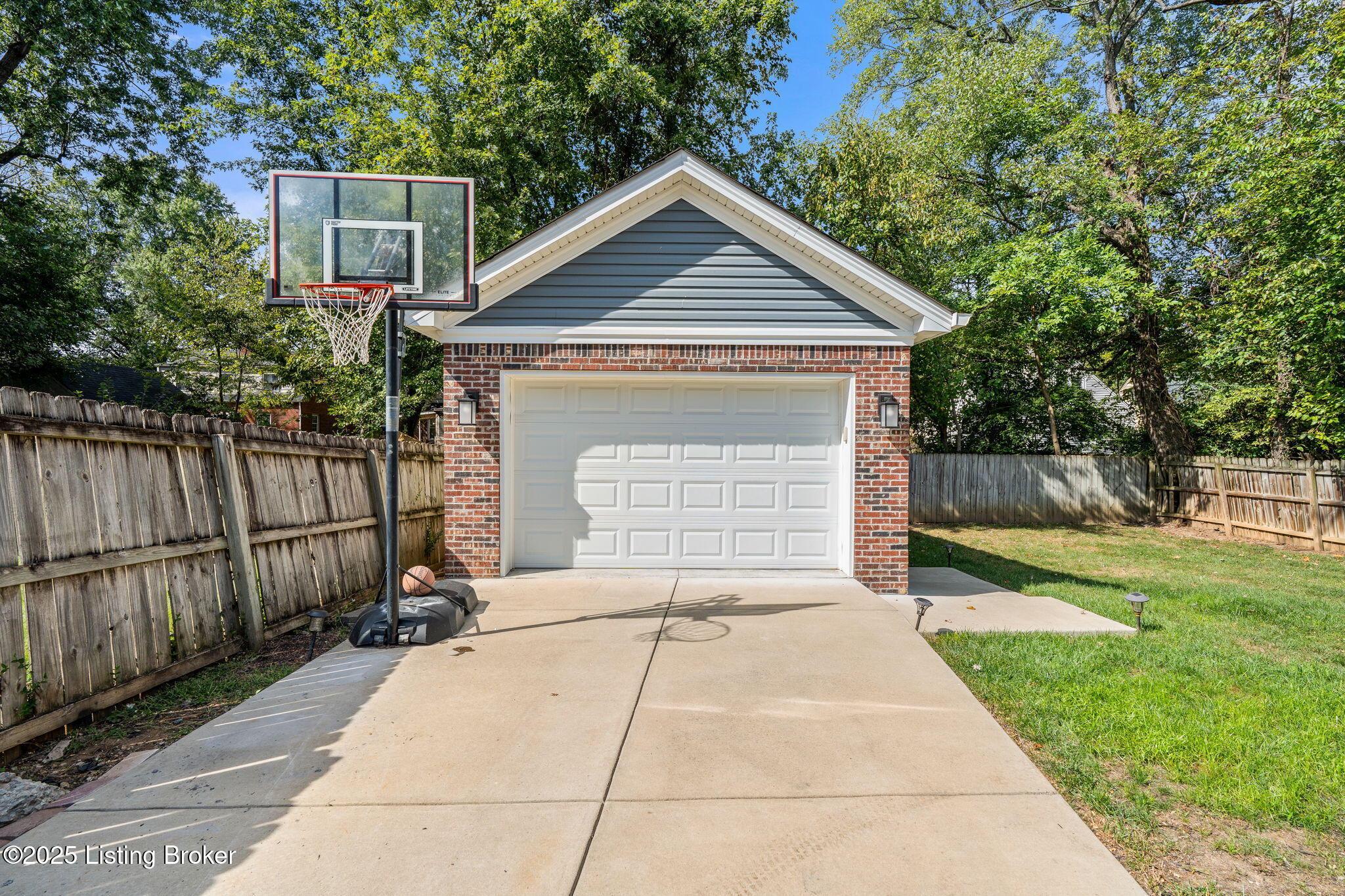 3937 Staebler Ave