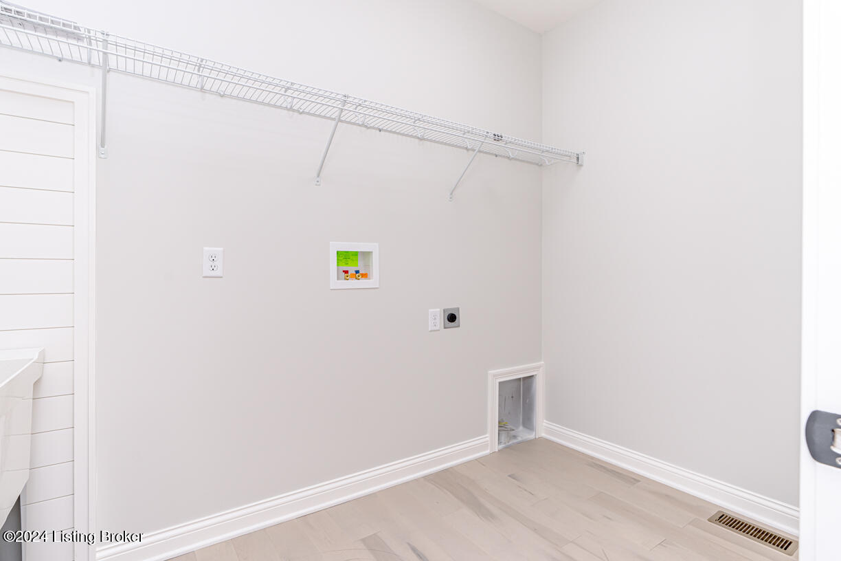 282 Dalton Dr