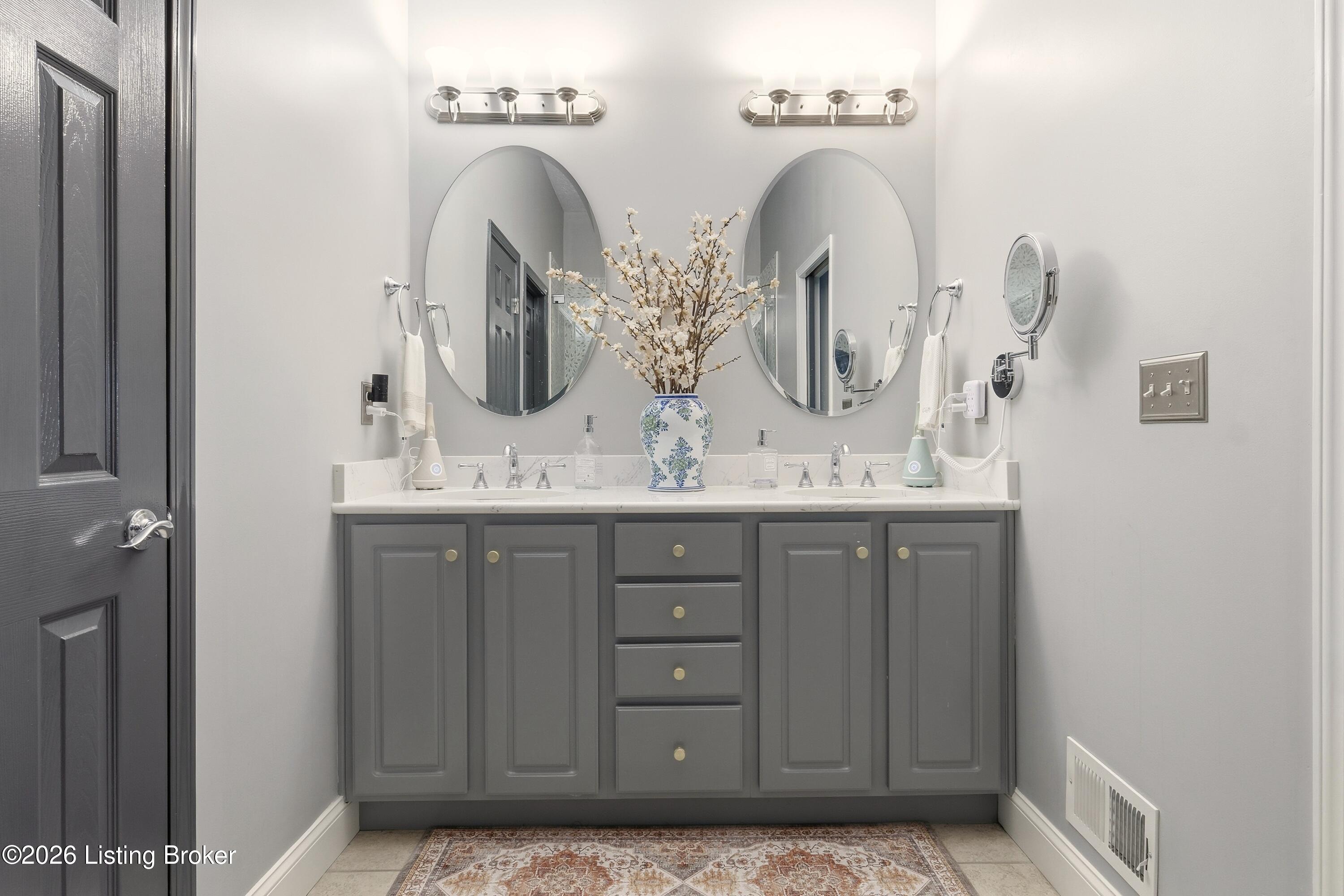 10444 Dove Chase Cir