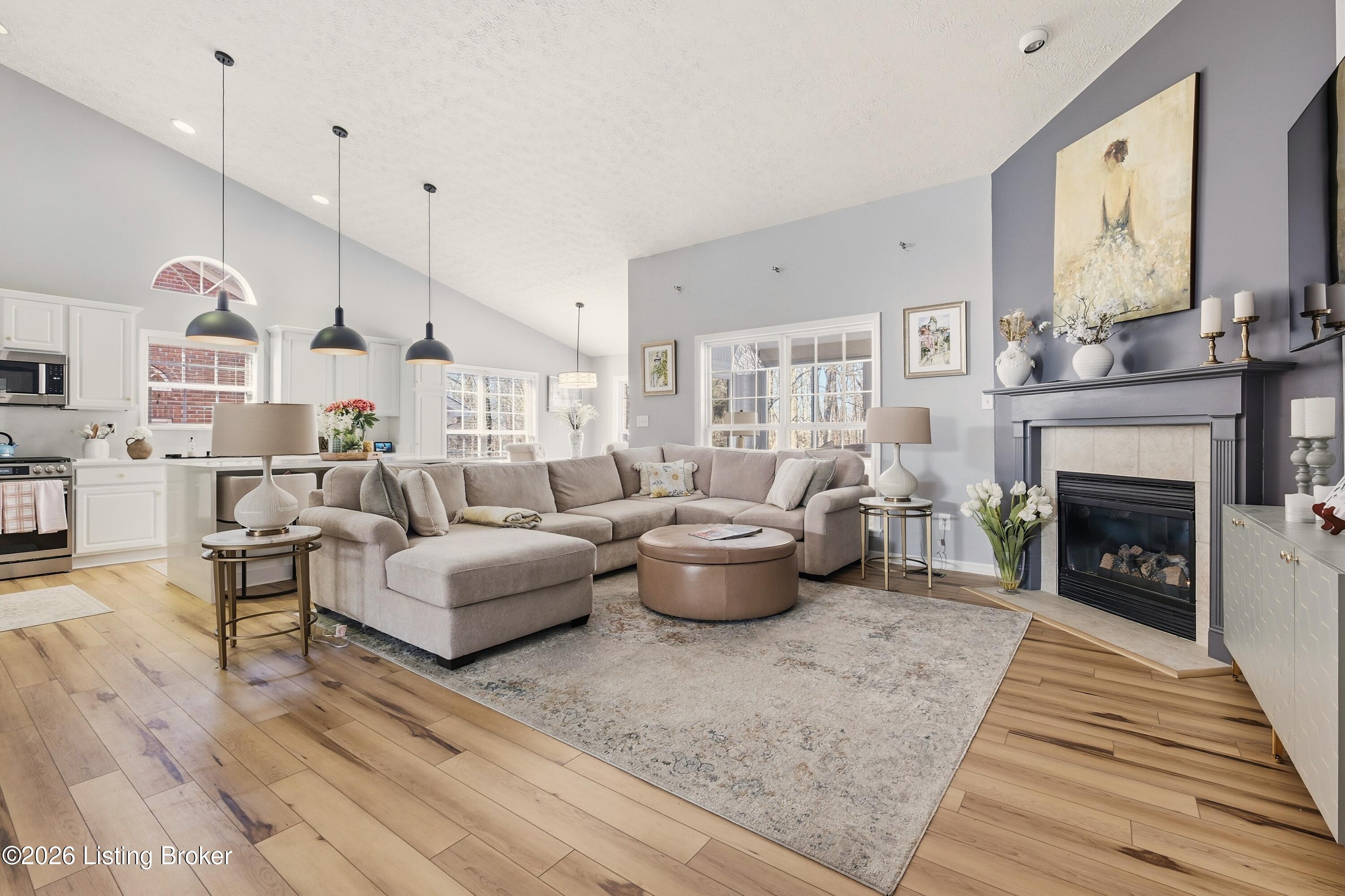 10444 Dove Chase Cir