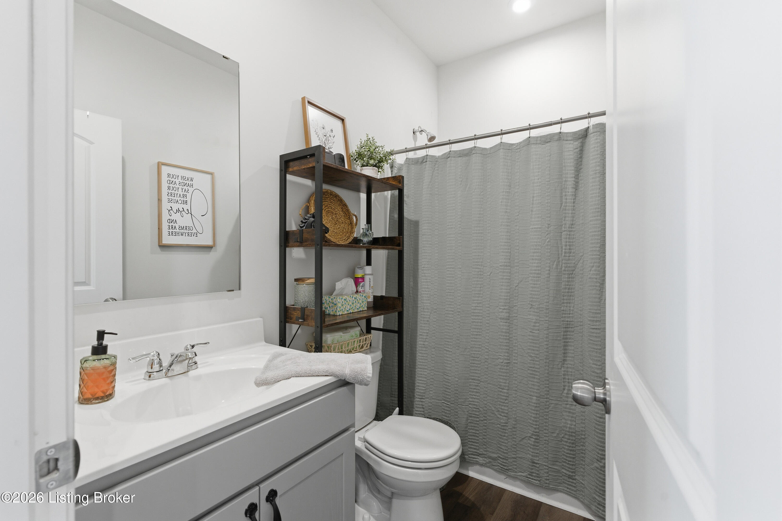 1920 Cherry Glen Dr