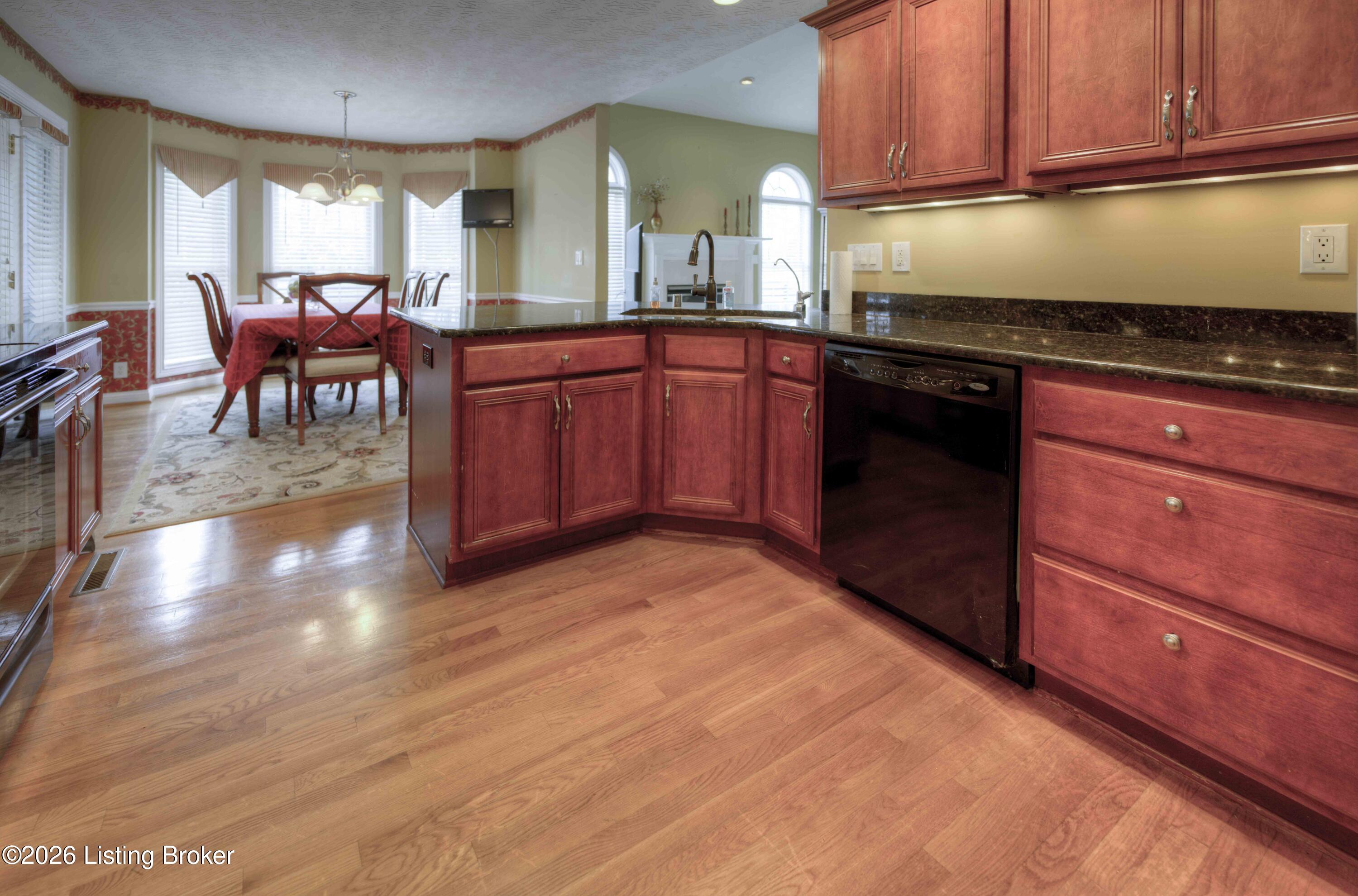 5125 Oaklawn Park Dr