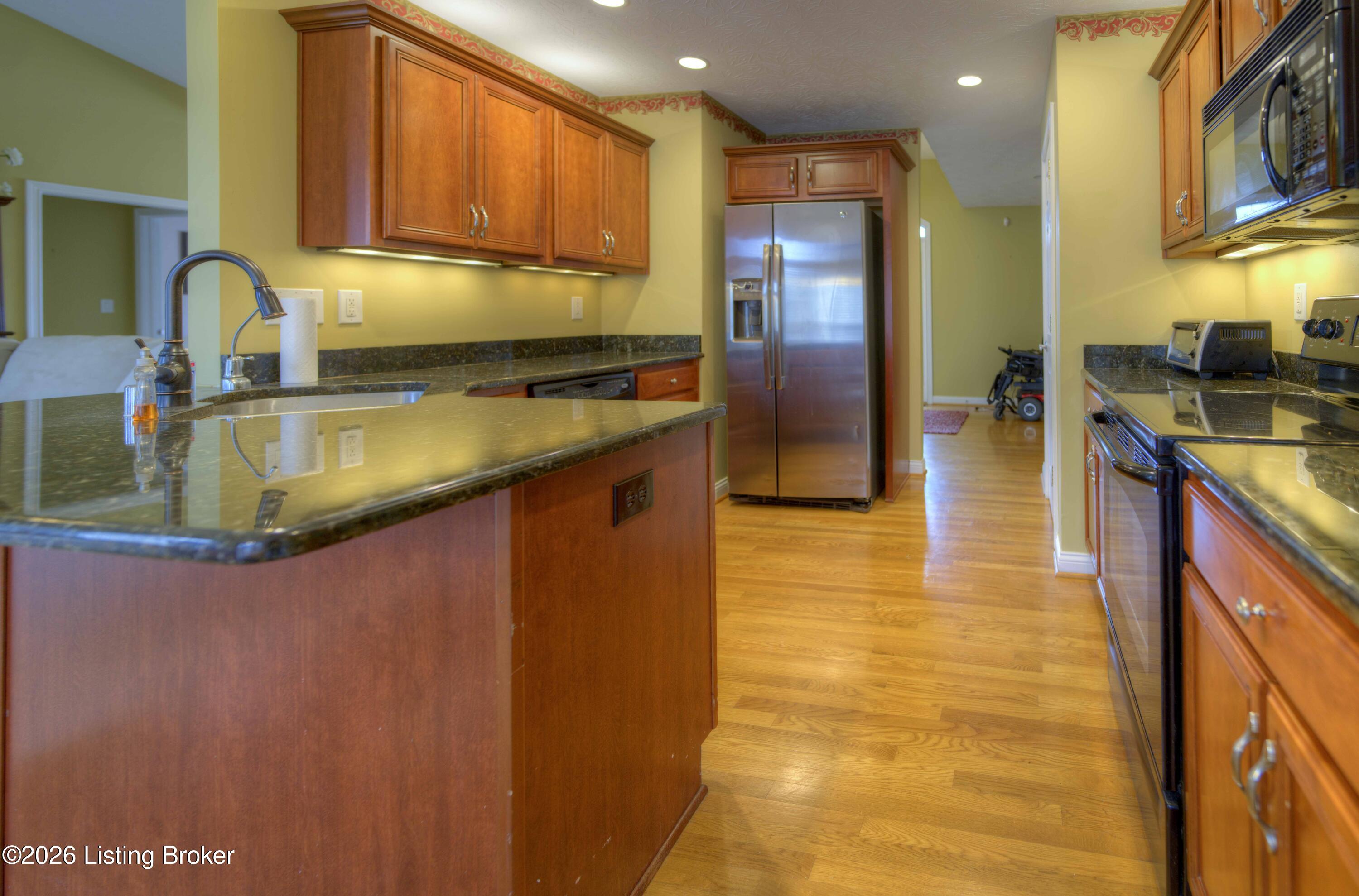 5125 Oaklawn Park Dr