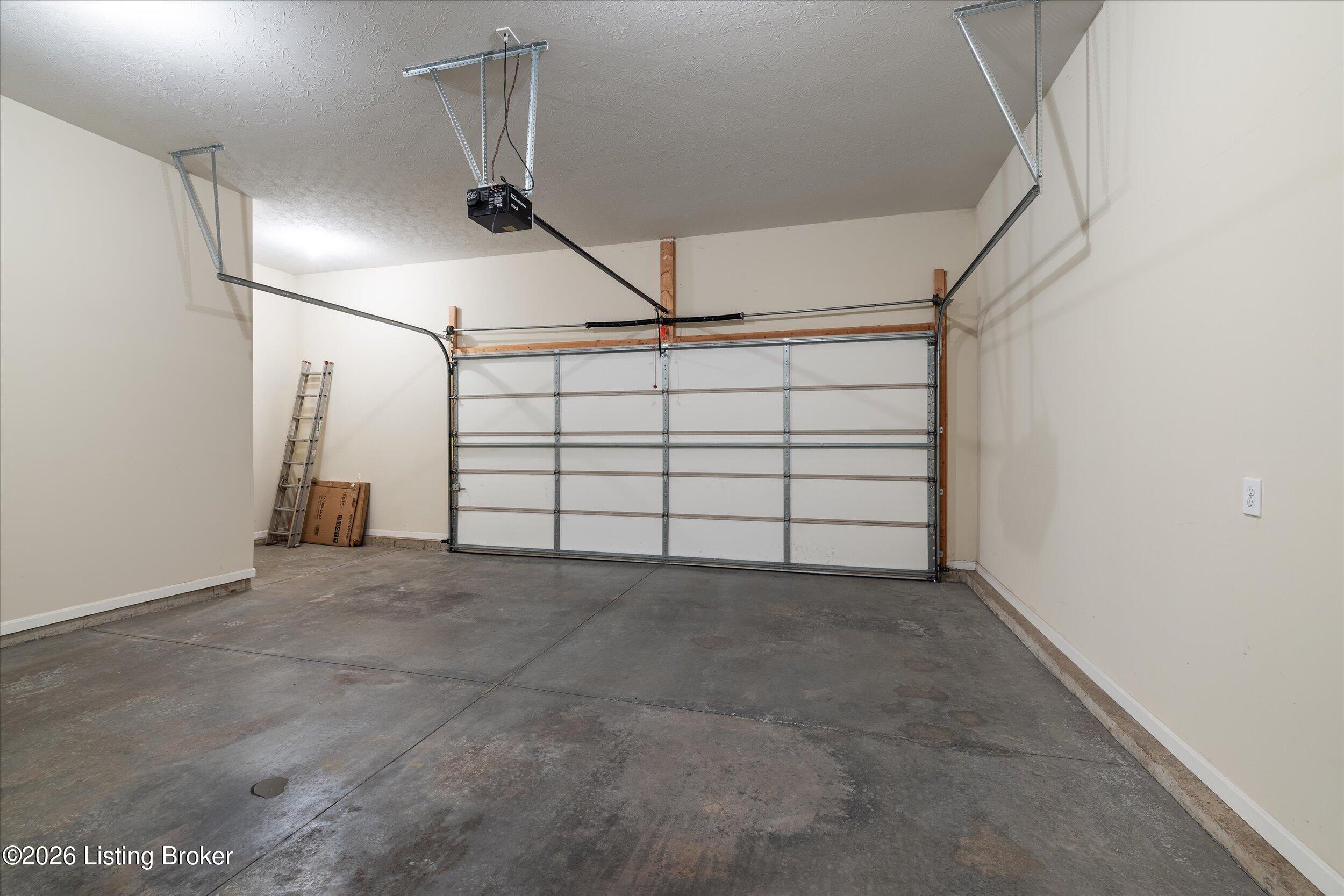 9412 Harlequin St