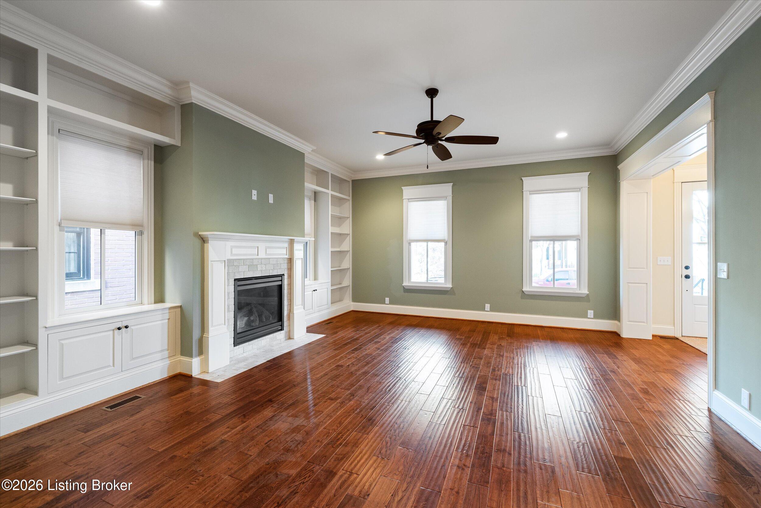 9412 Harlequin St