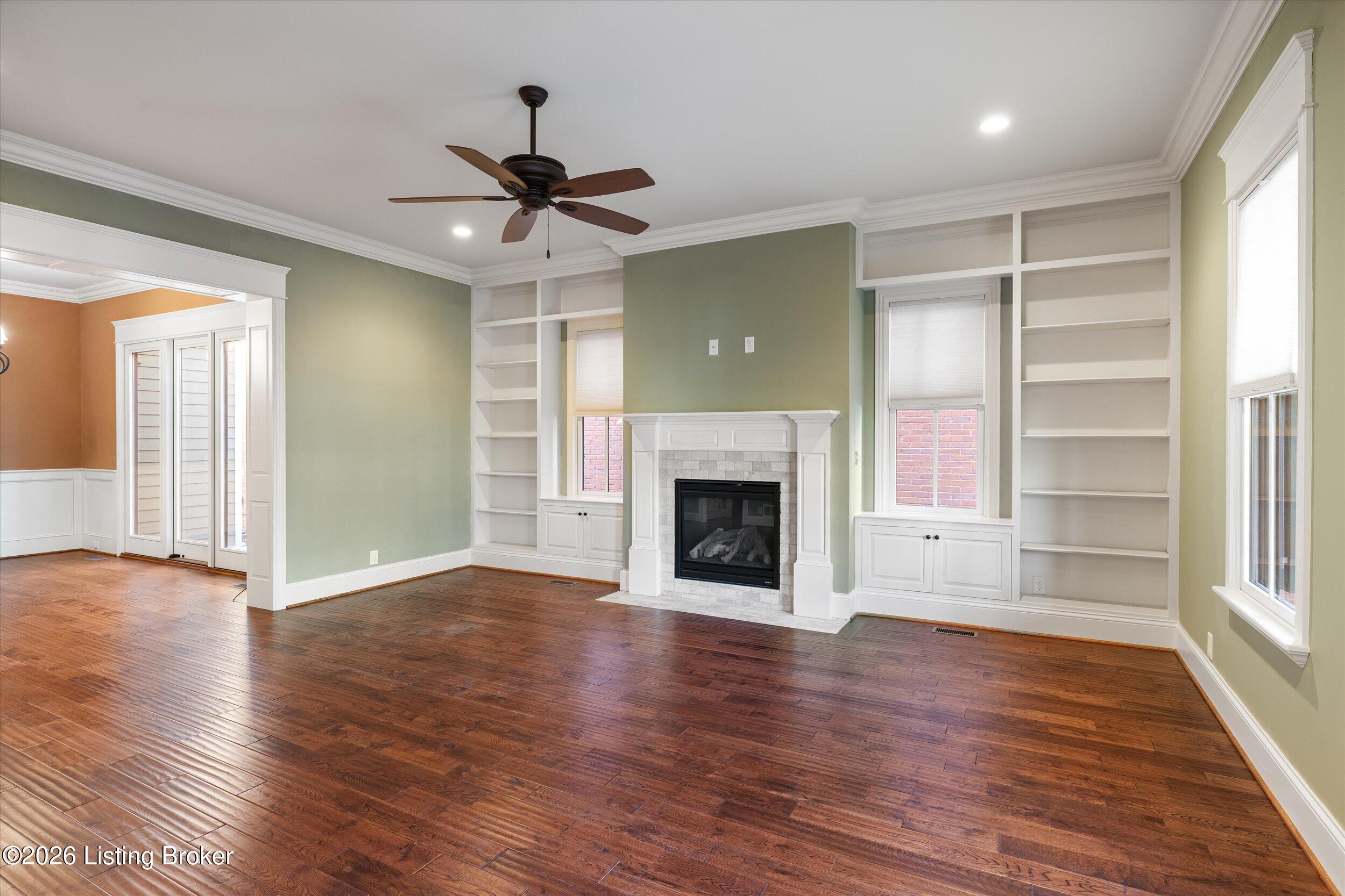 9412 Harlequin St