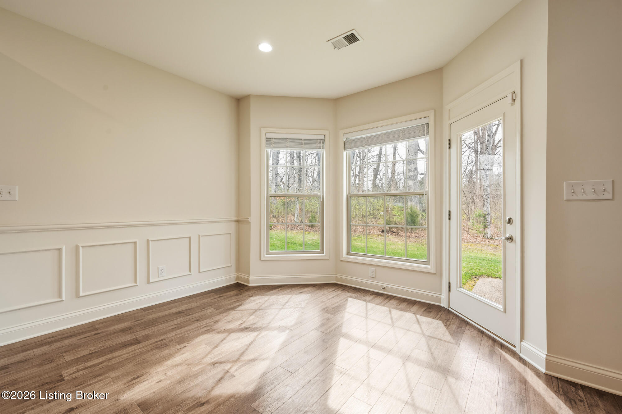 543 Wooded Falls Rd