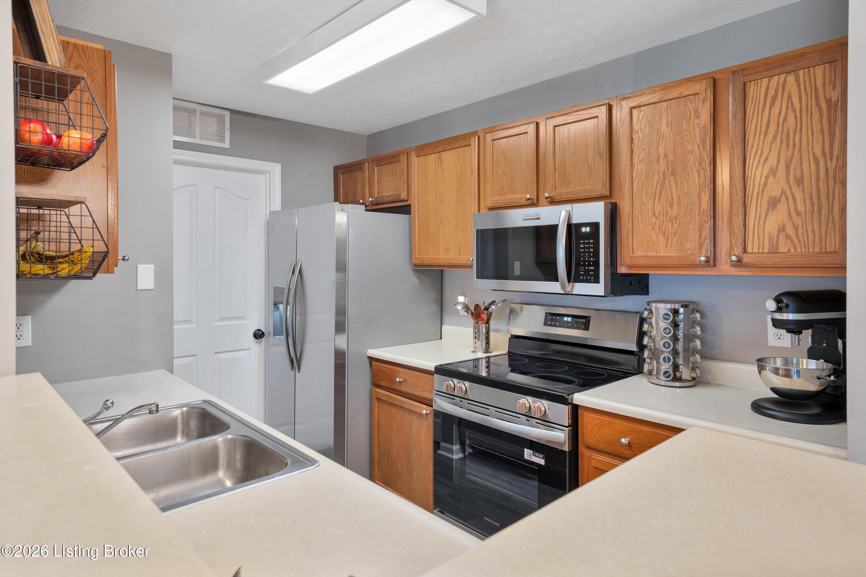 1209 Taxus Top Ln 102
