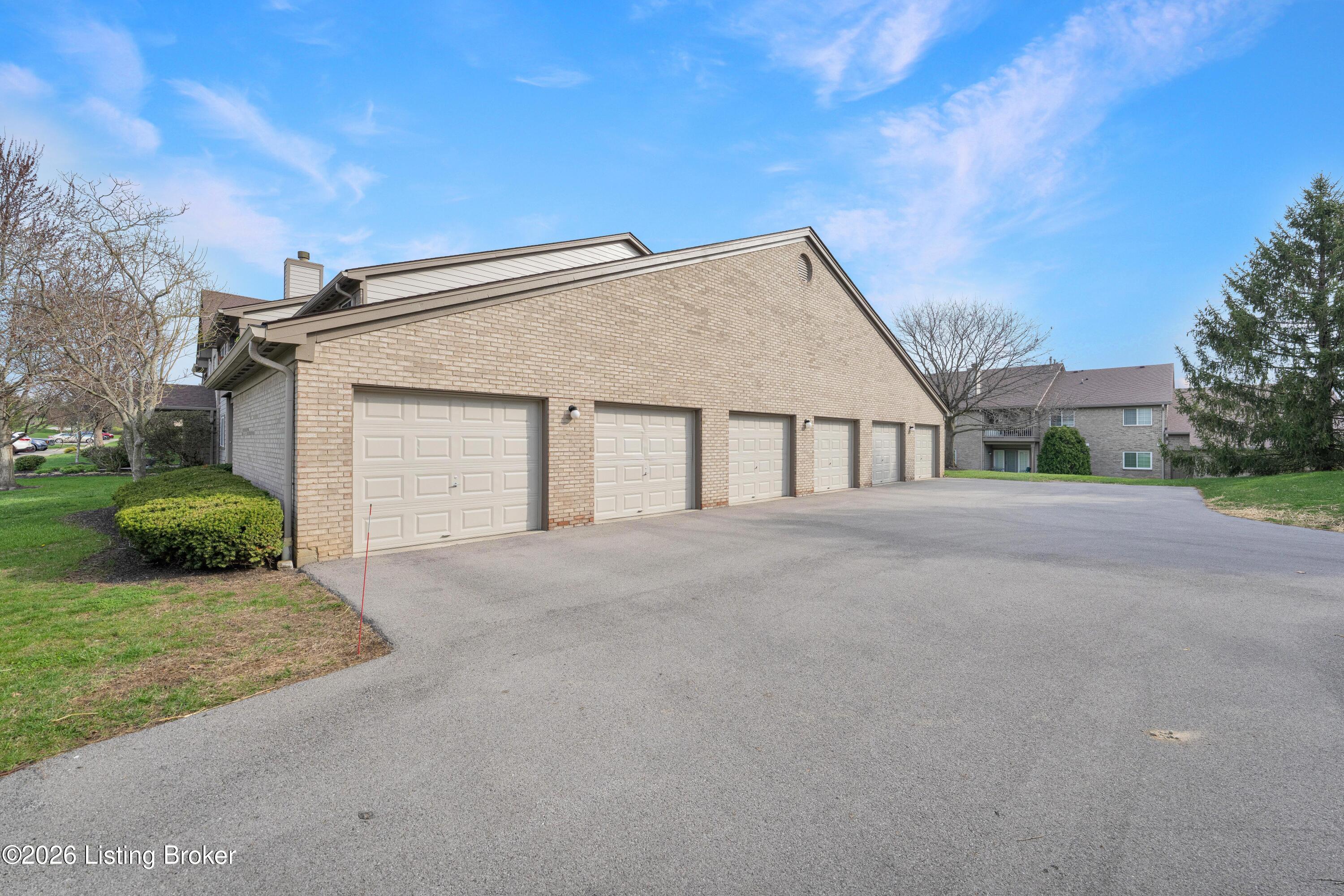 1209 Taxus Top Ln 102