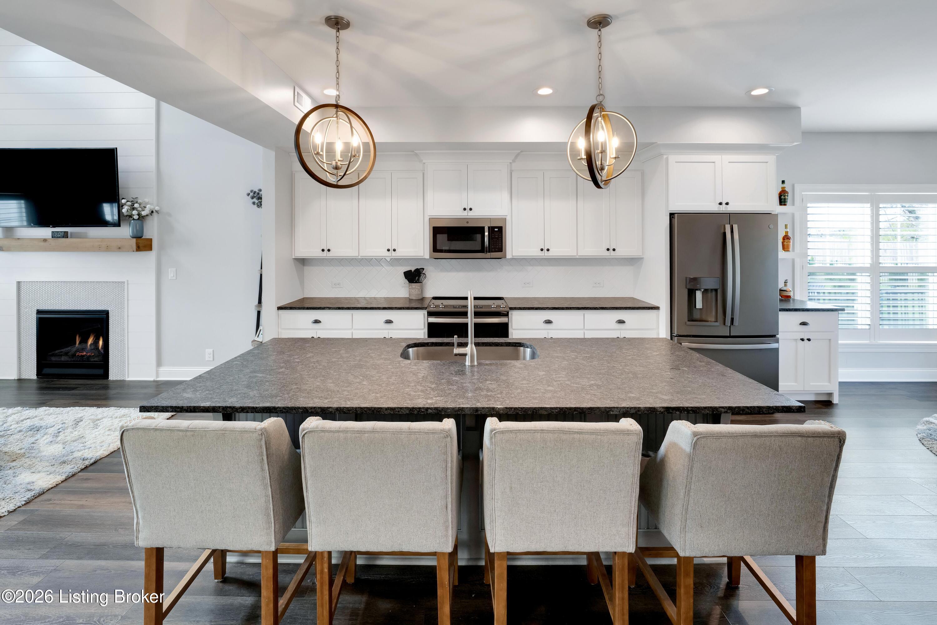 12102 Cypress Ridge Dr