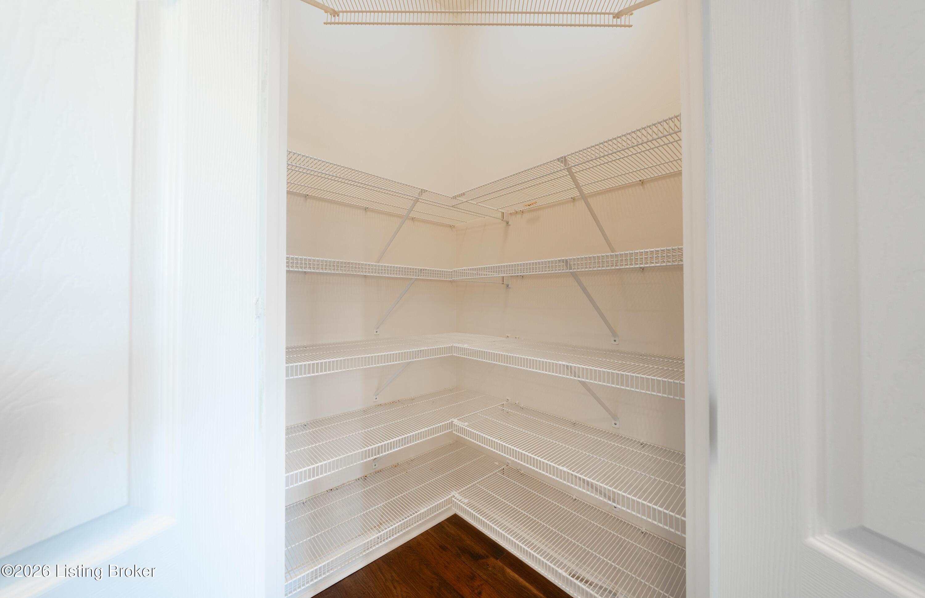 10730 Worthington Ln