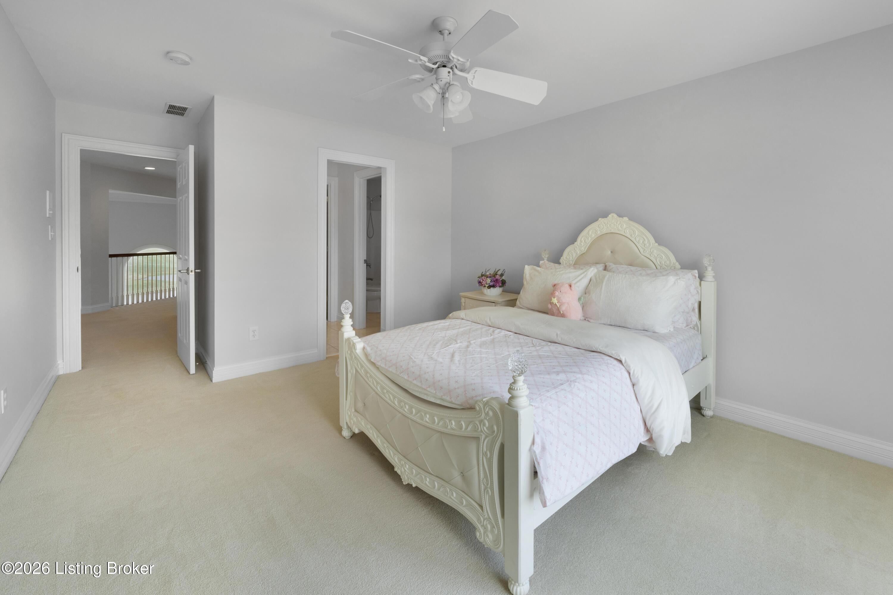 10730 Worthington Ln