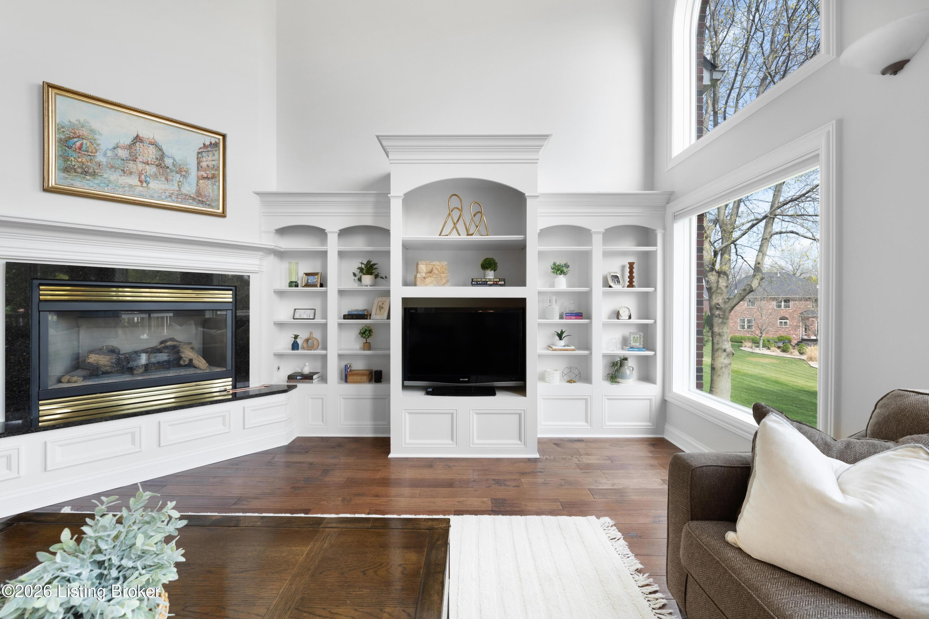 10730 Worthington Ln