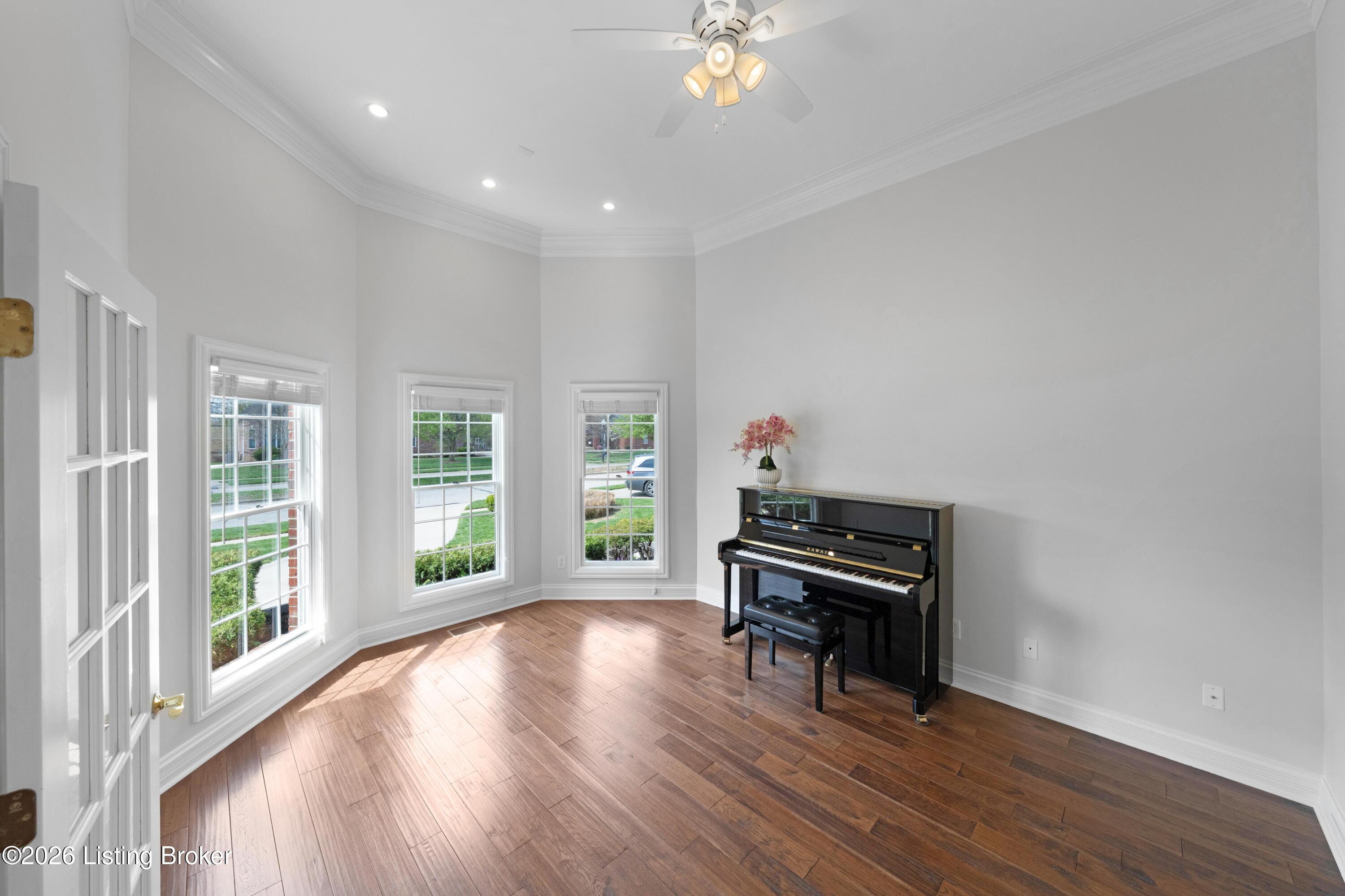 10730 Worthington Ln