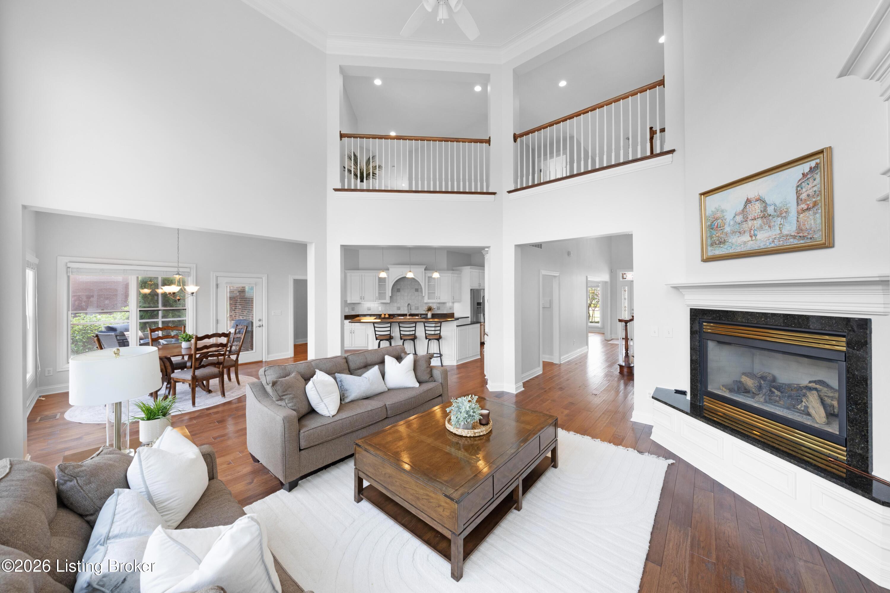 10730 Worthington Ln