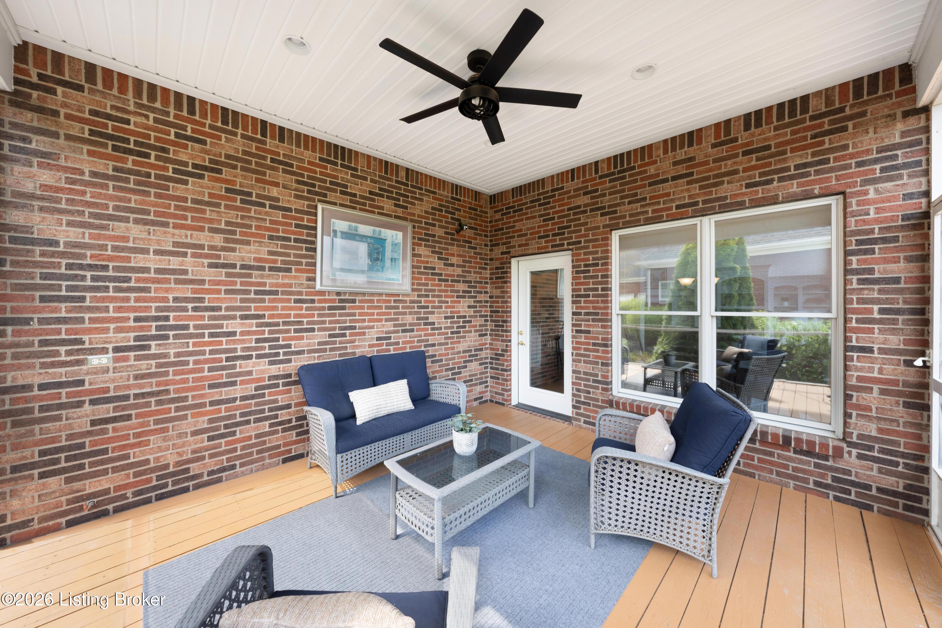 10730 Worthington Ln