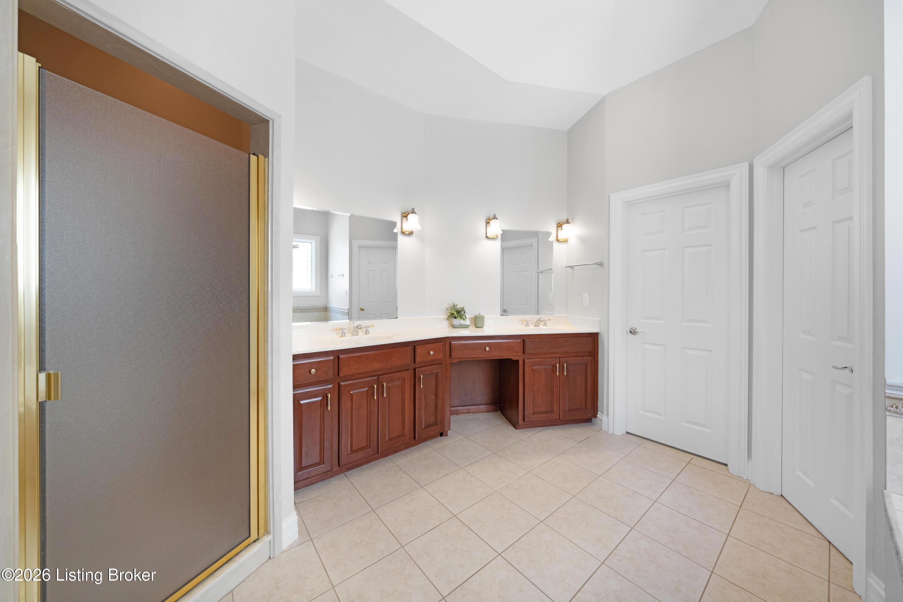 10730 Worthington Ln