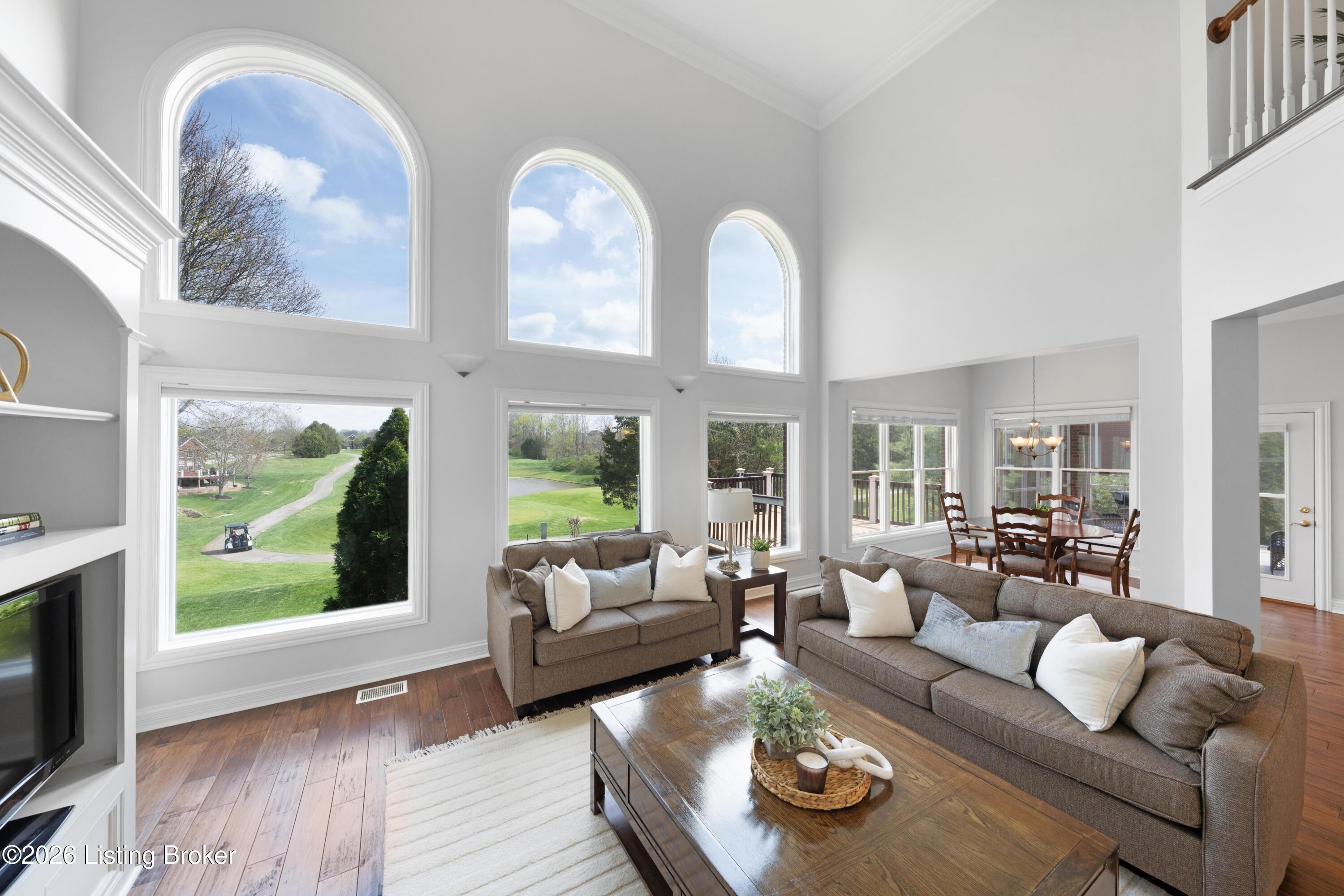 10730 Worthington Ln