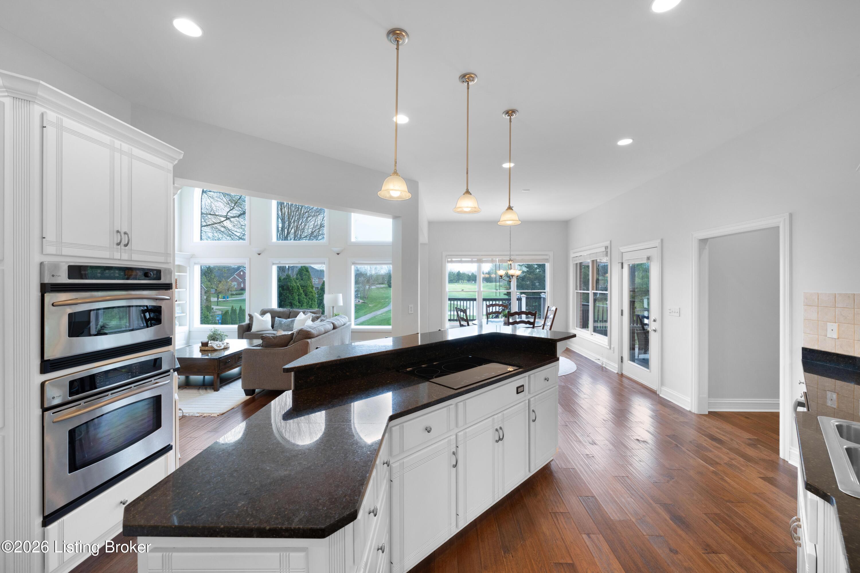 10730 Worthington Ln