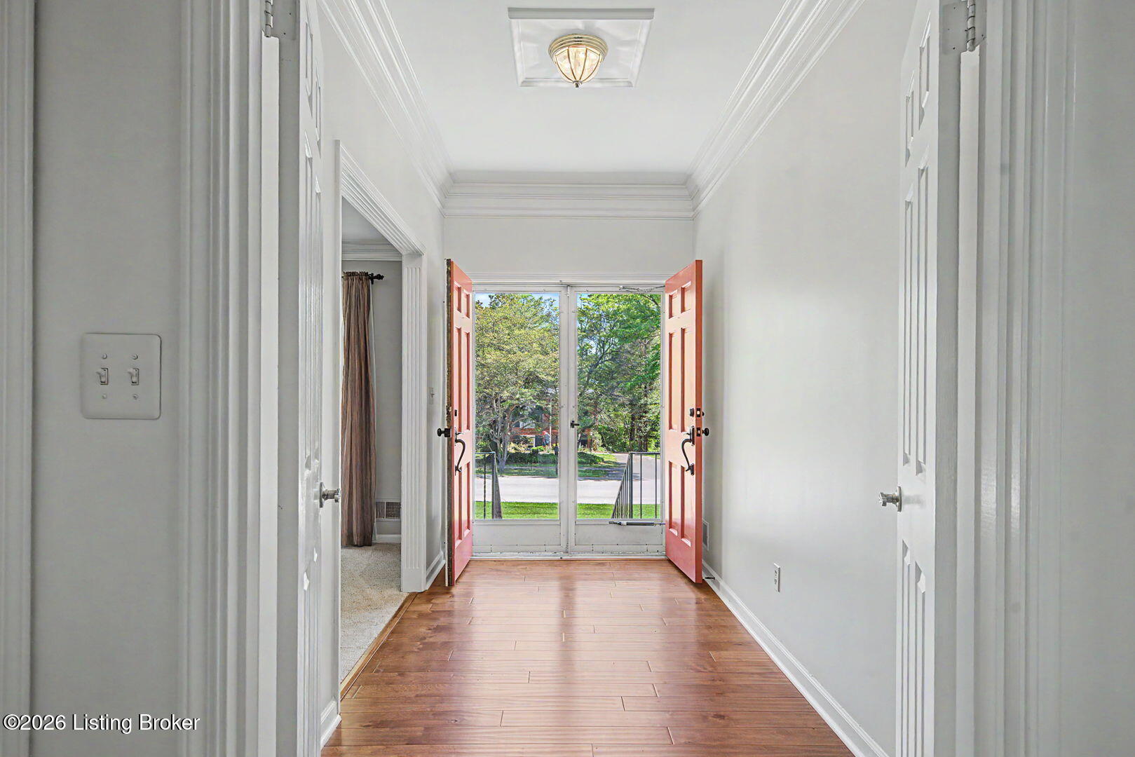 3217 Broeck Pointe Cir