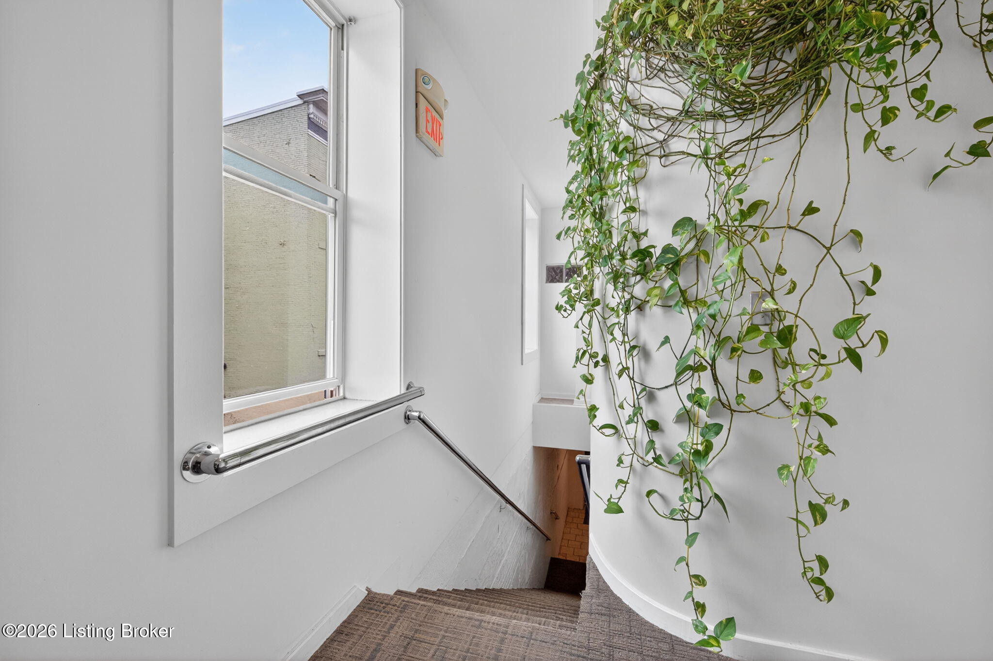 221 S Hancock St B