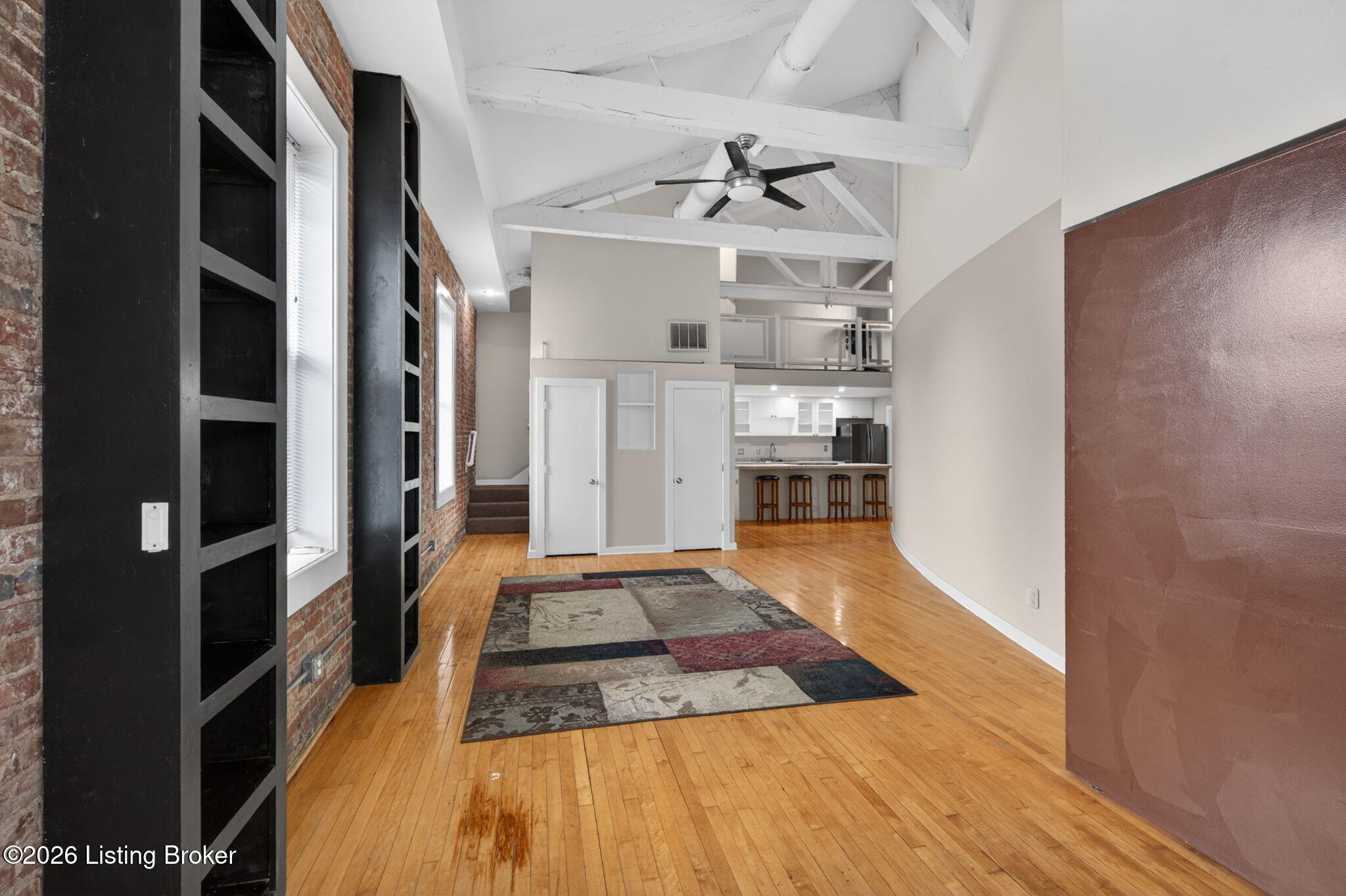 221 S Hancock St B