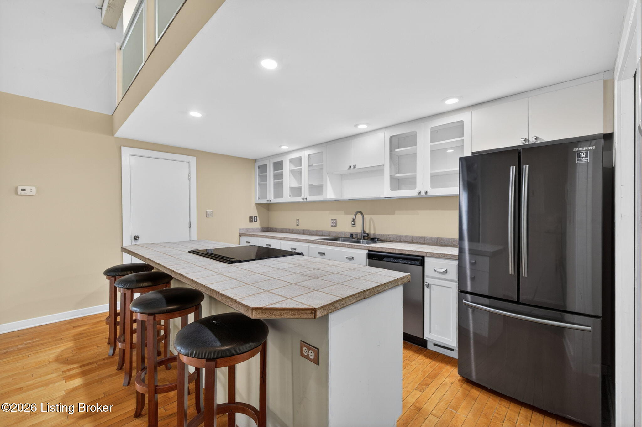 221 S Hancock St B