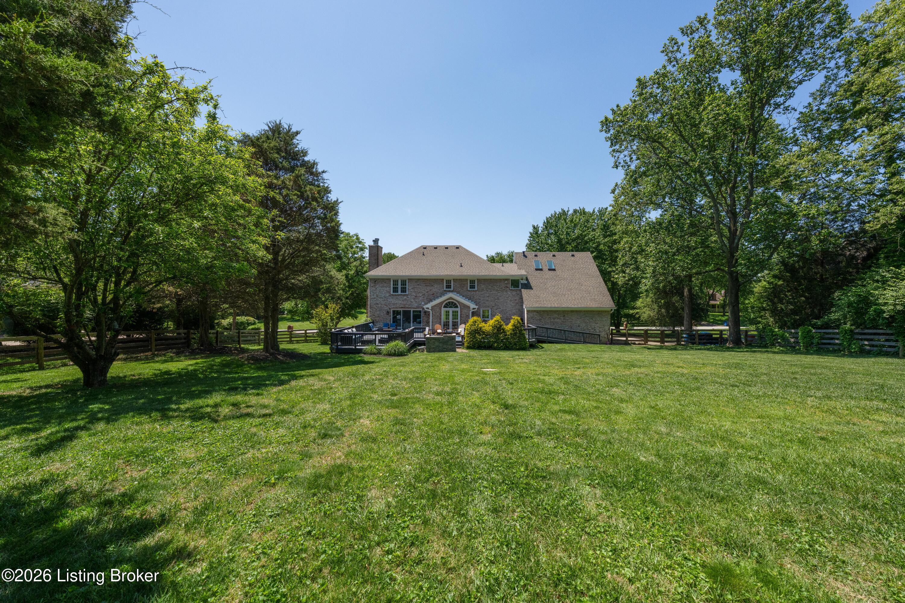 7415 Cambridge Dr