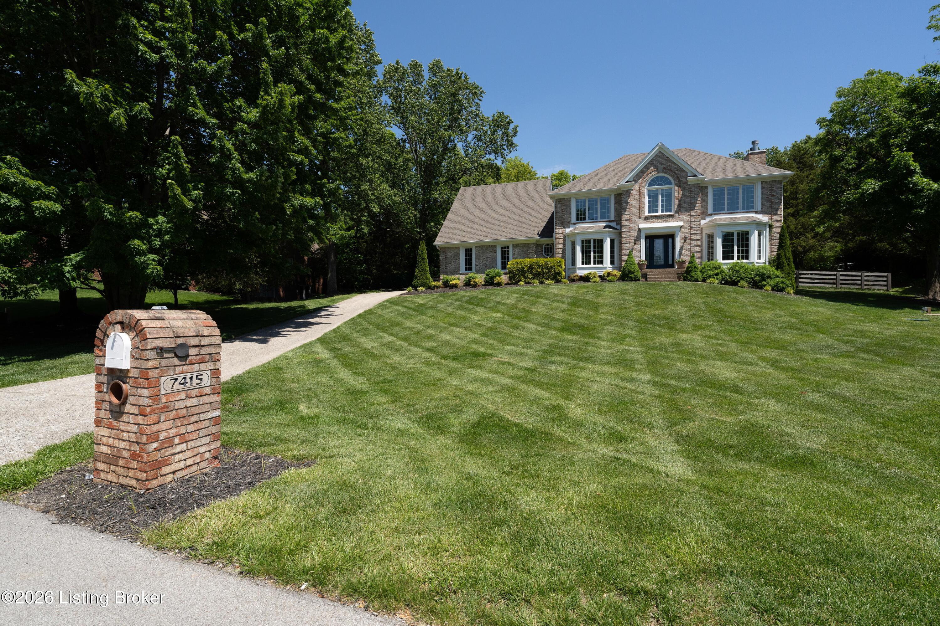 7415 Cambridge Dr