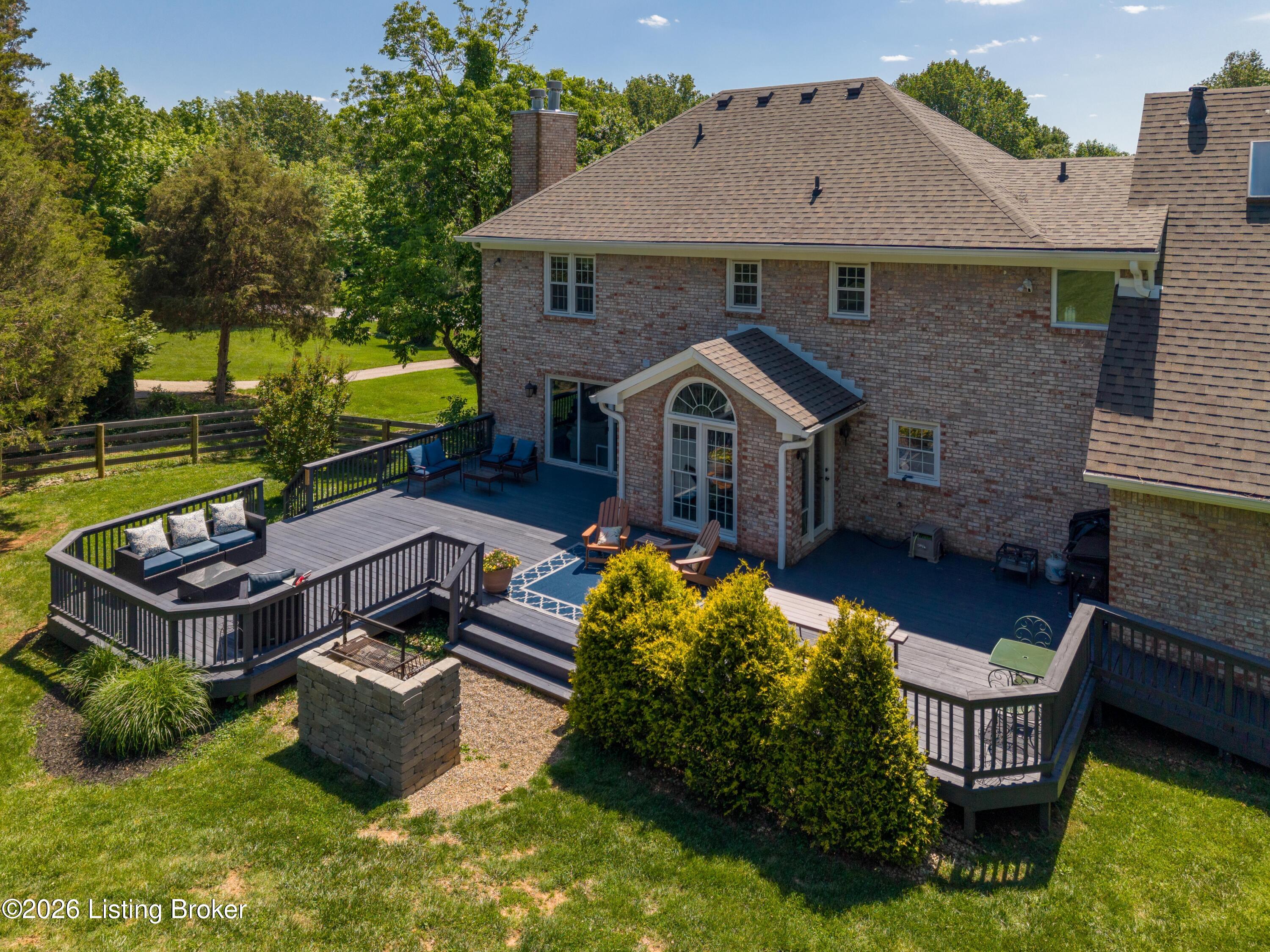 7415 Cambridge Dr