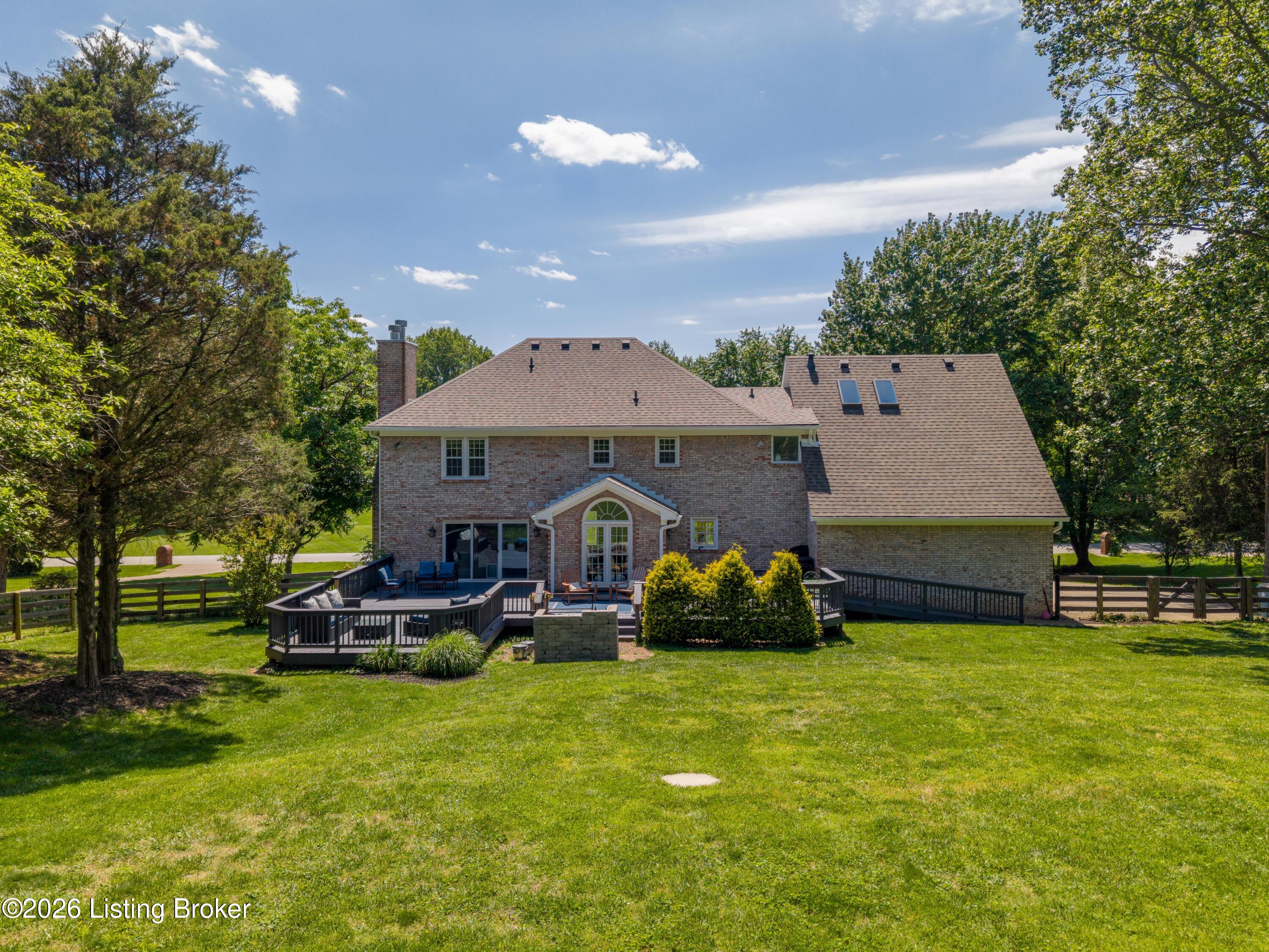 7415 Cambridge Dr