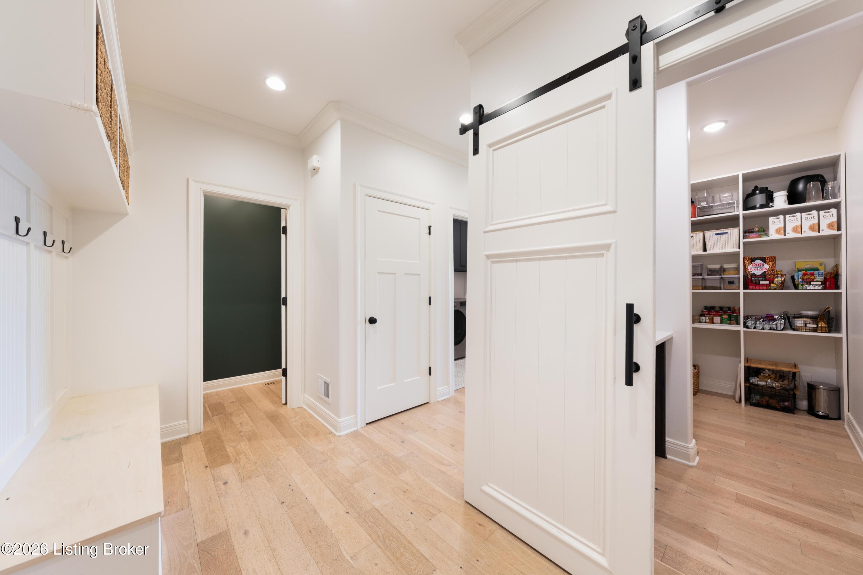7488 Edith Way