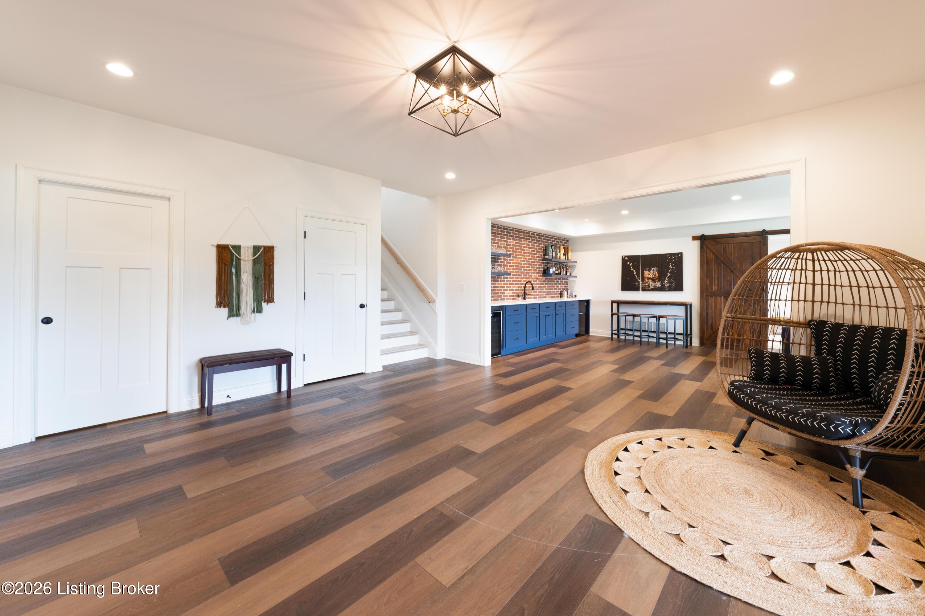 7488 Edith Way
