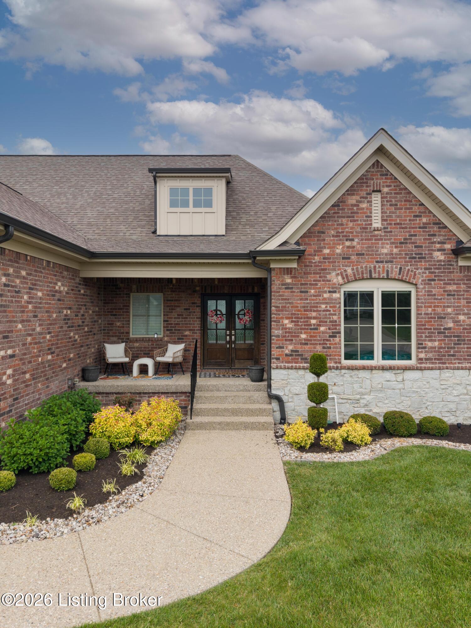7488 Edith Way
