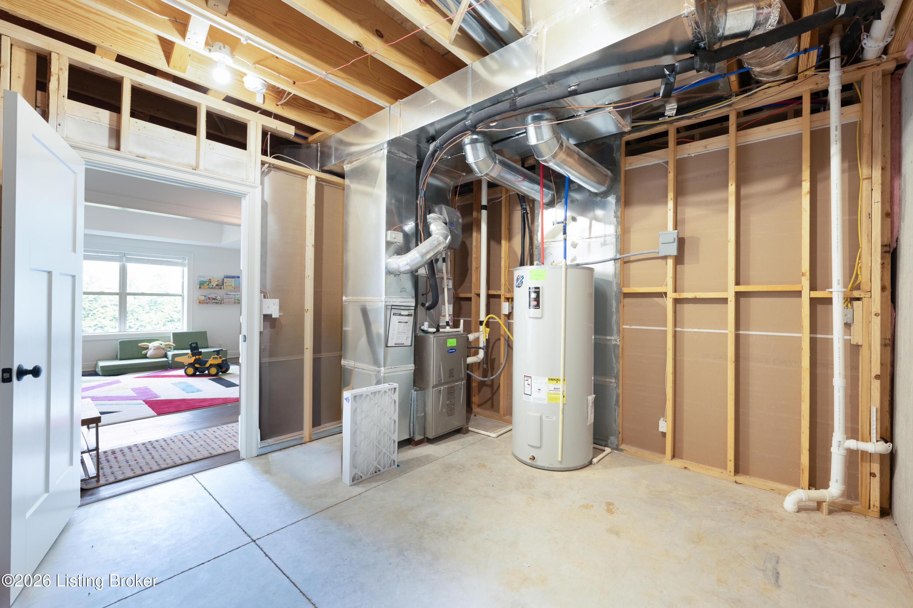 7488 Edith Way