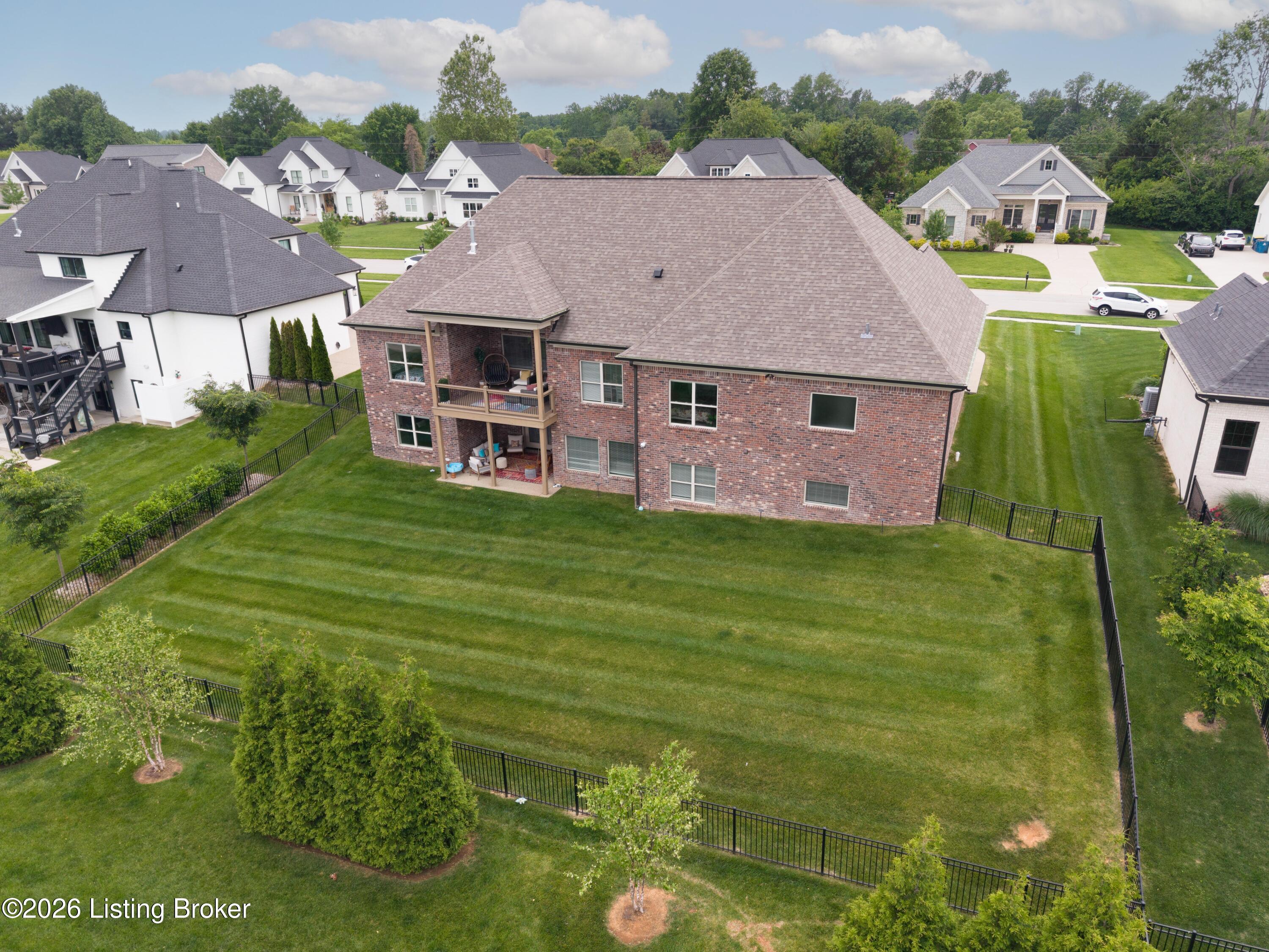 7488 Edith Way
