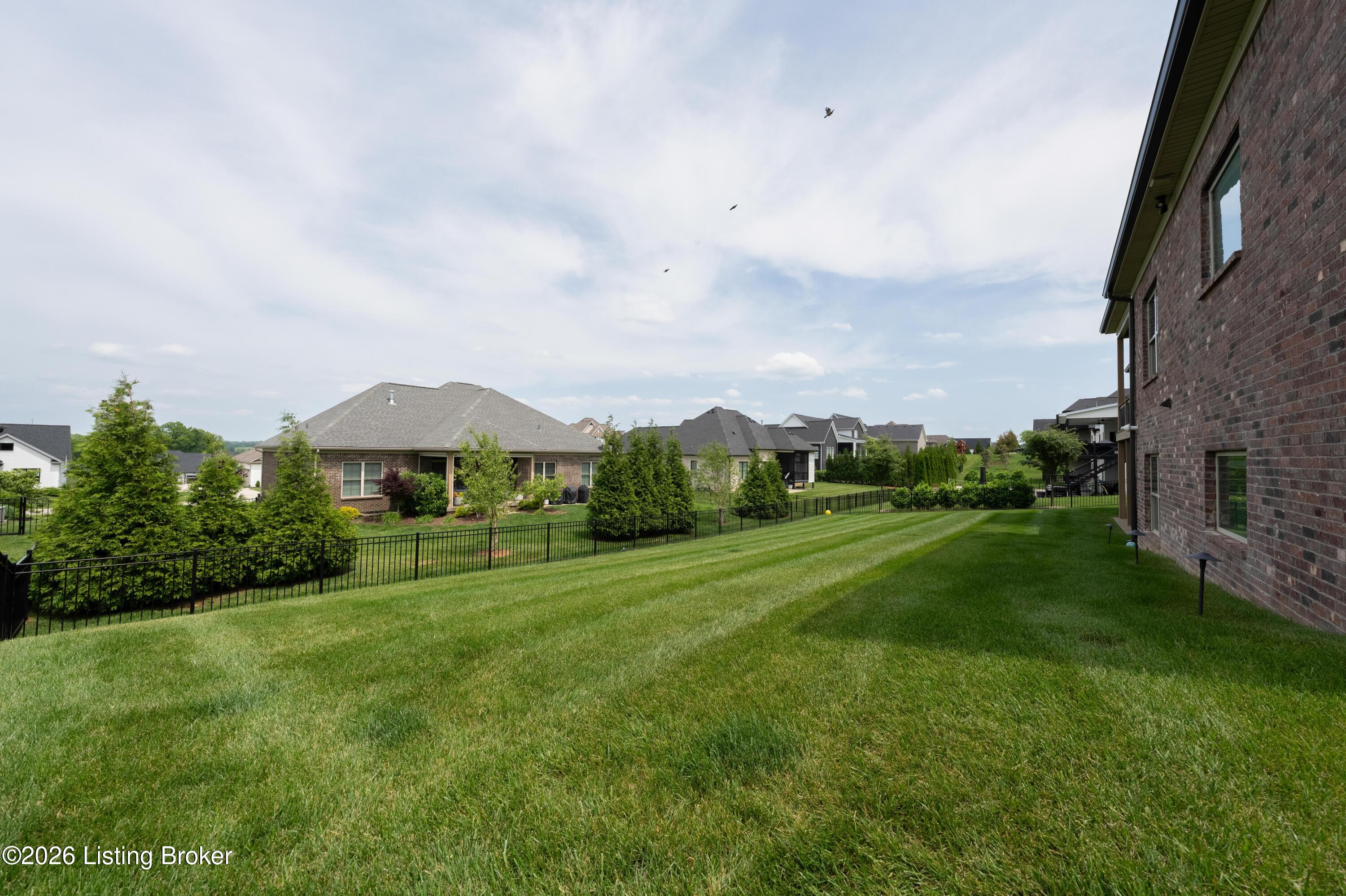7488 Edith Way
