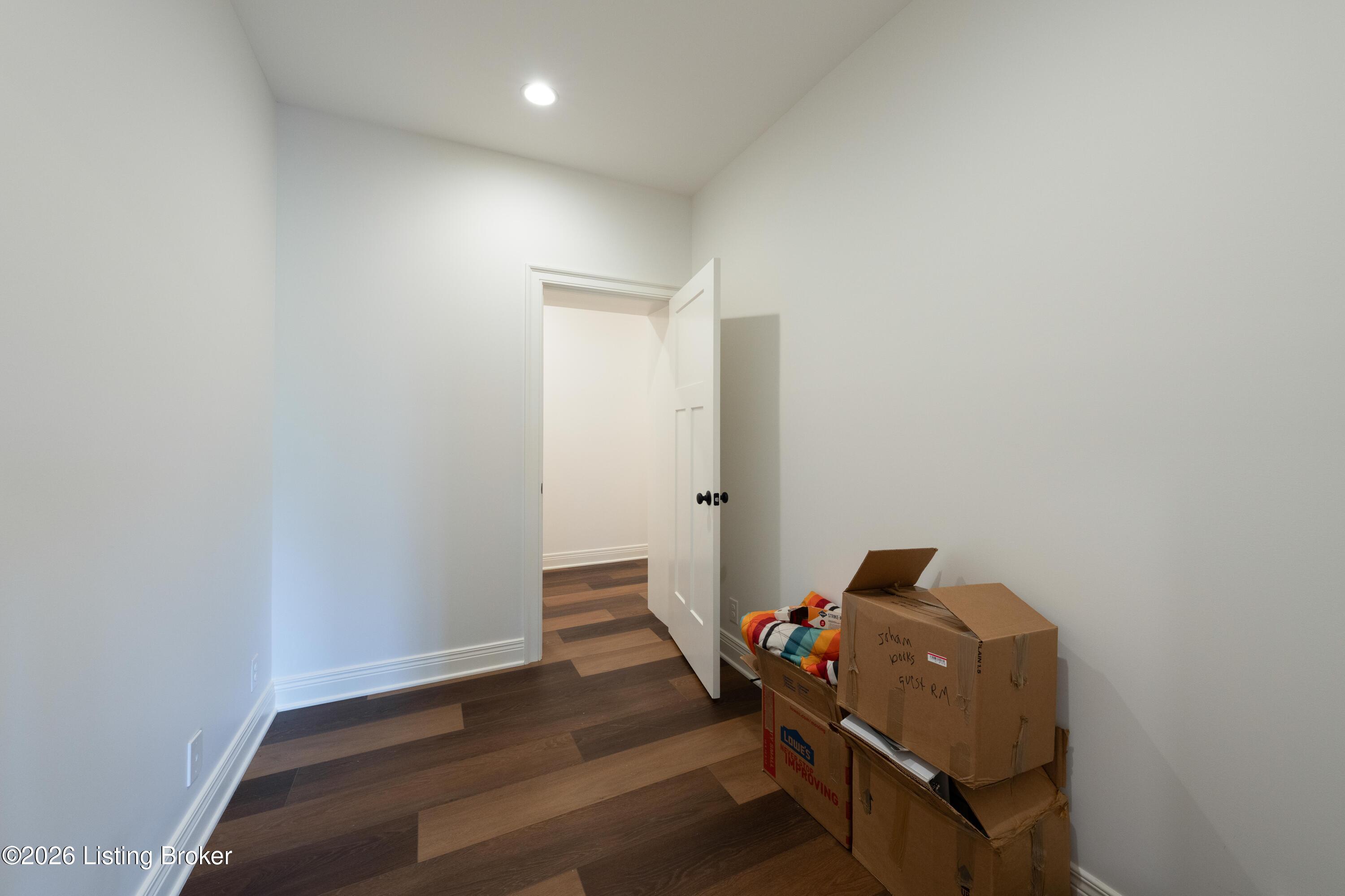7488 Edith Way