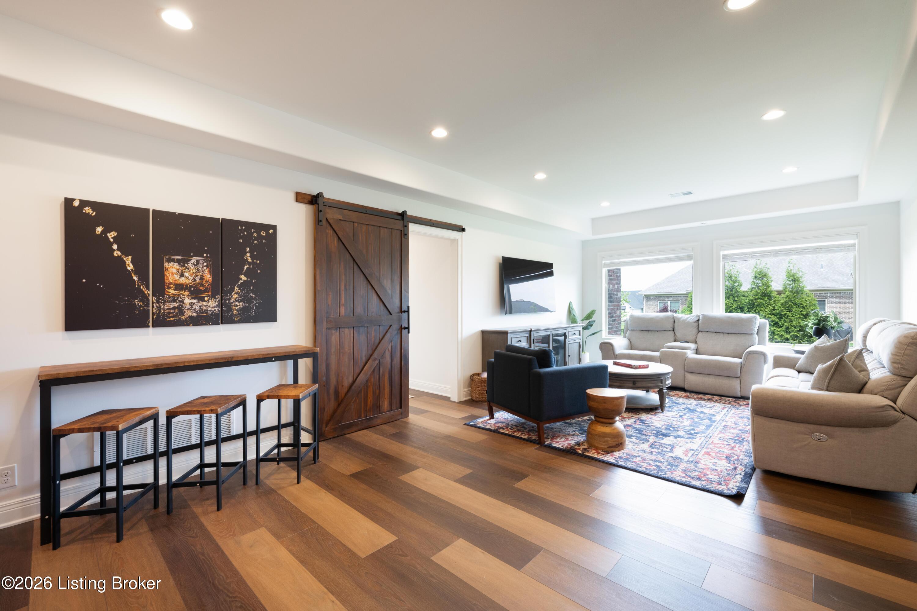 7488 Edith Way