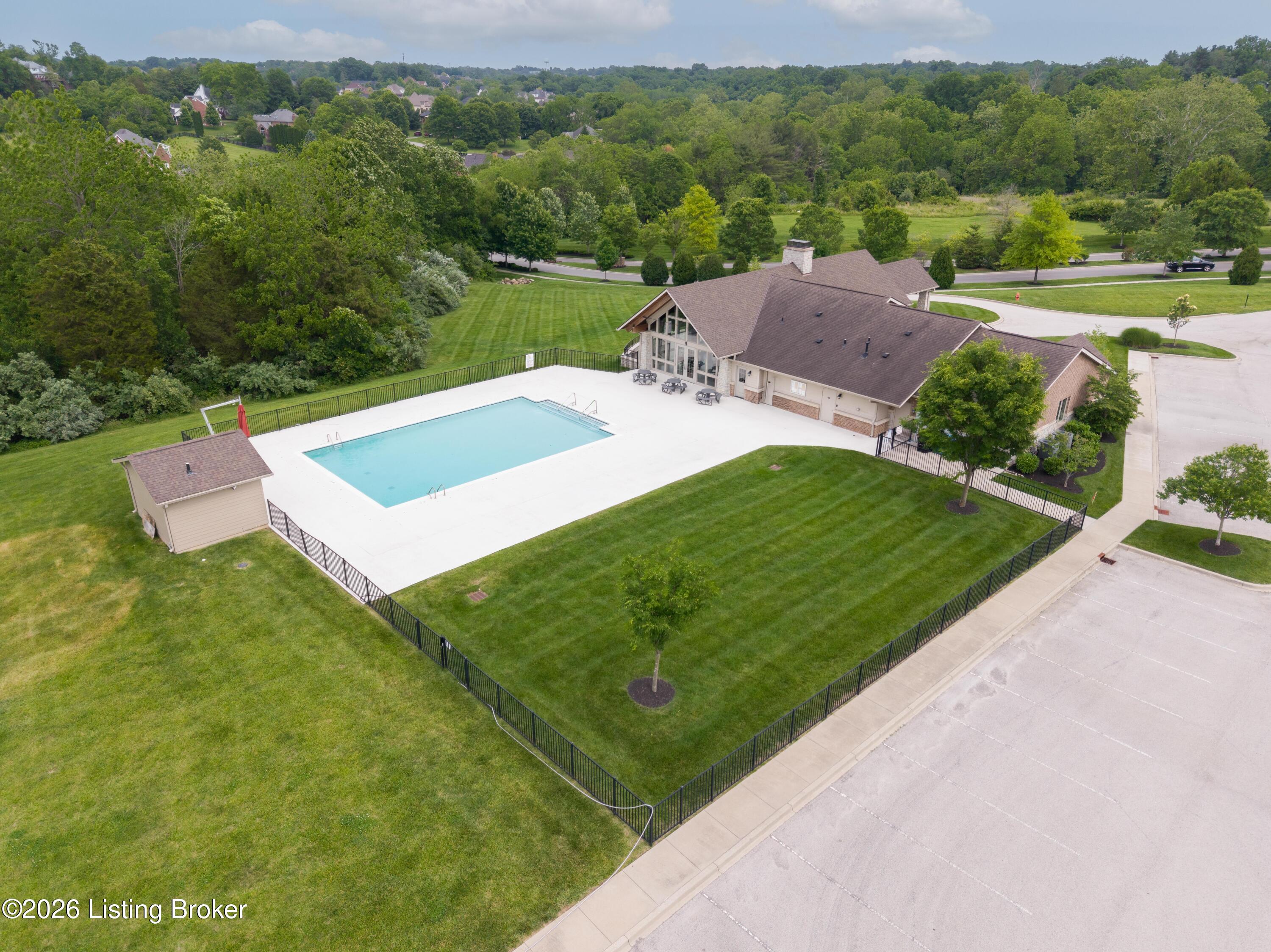 7488 Edith Way