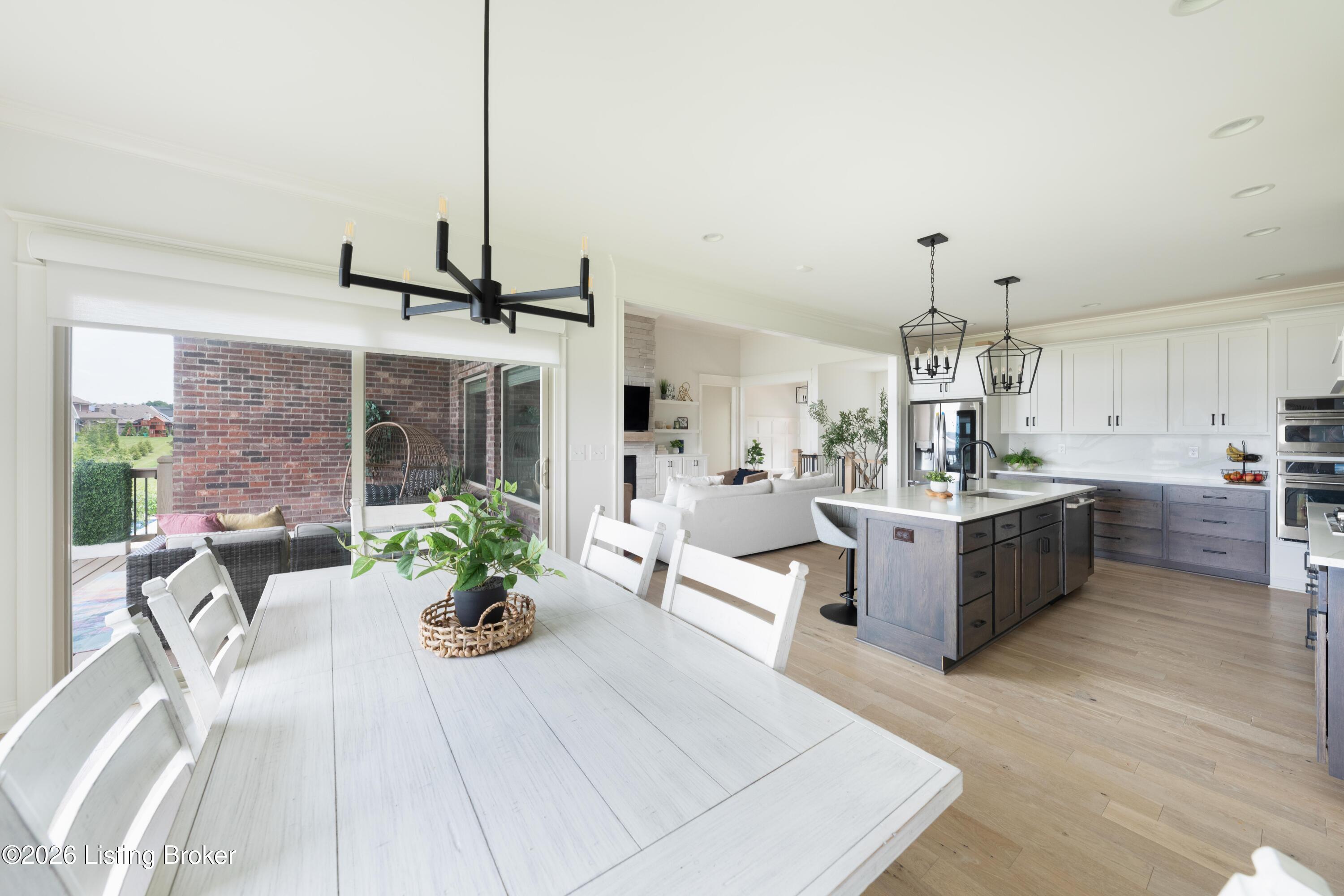 7488 Edith Way