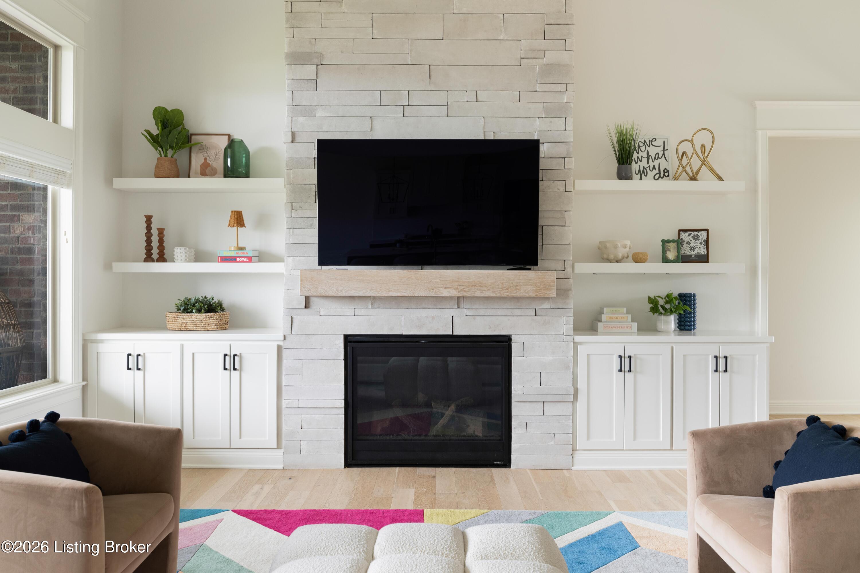 7488 Edith Way