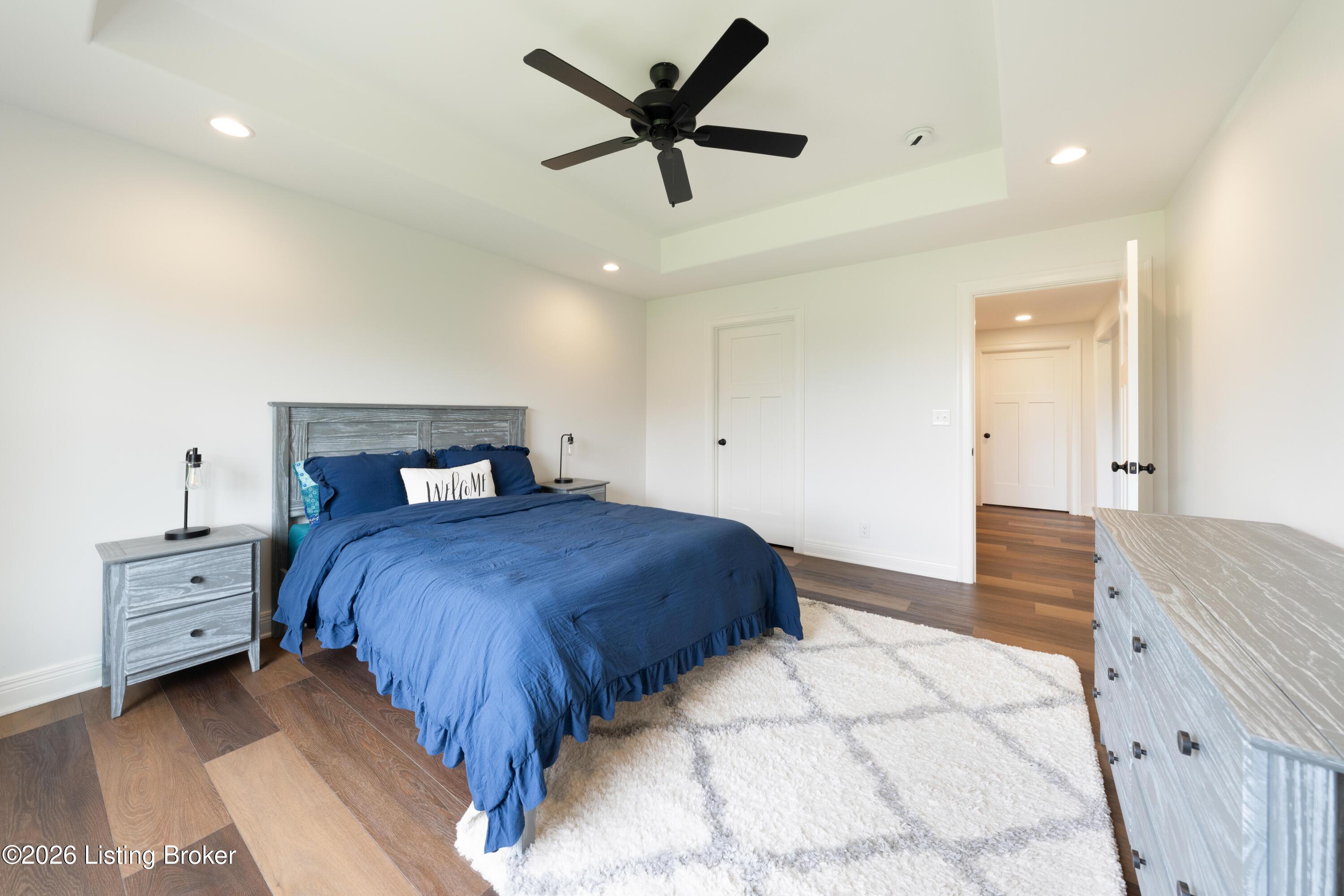 7488 Edith Way