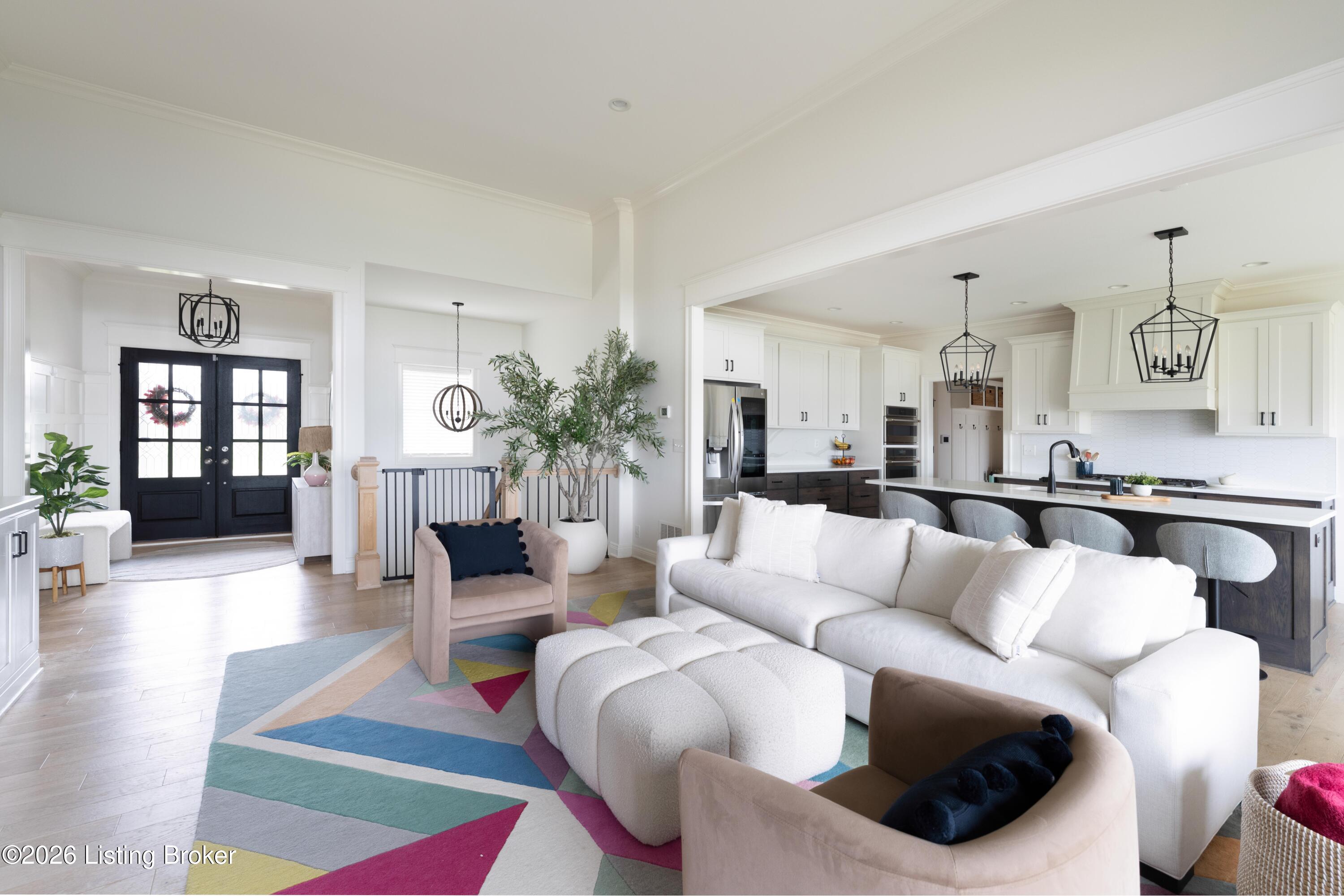 7488 Edith Way