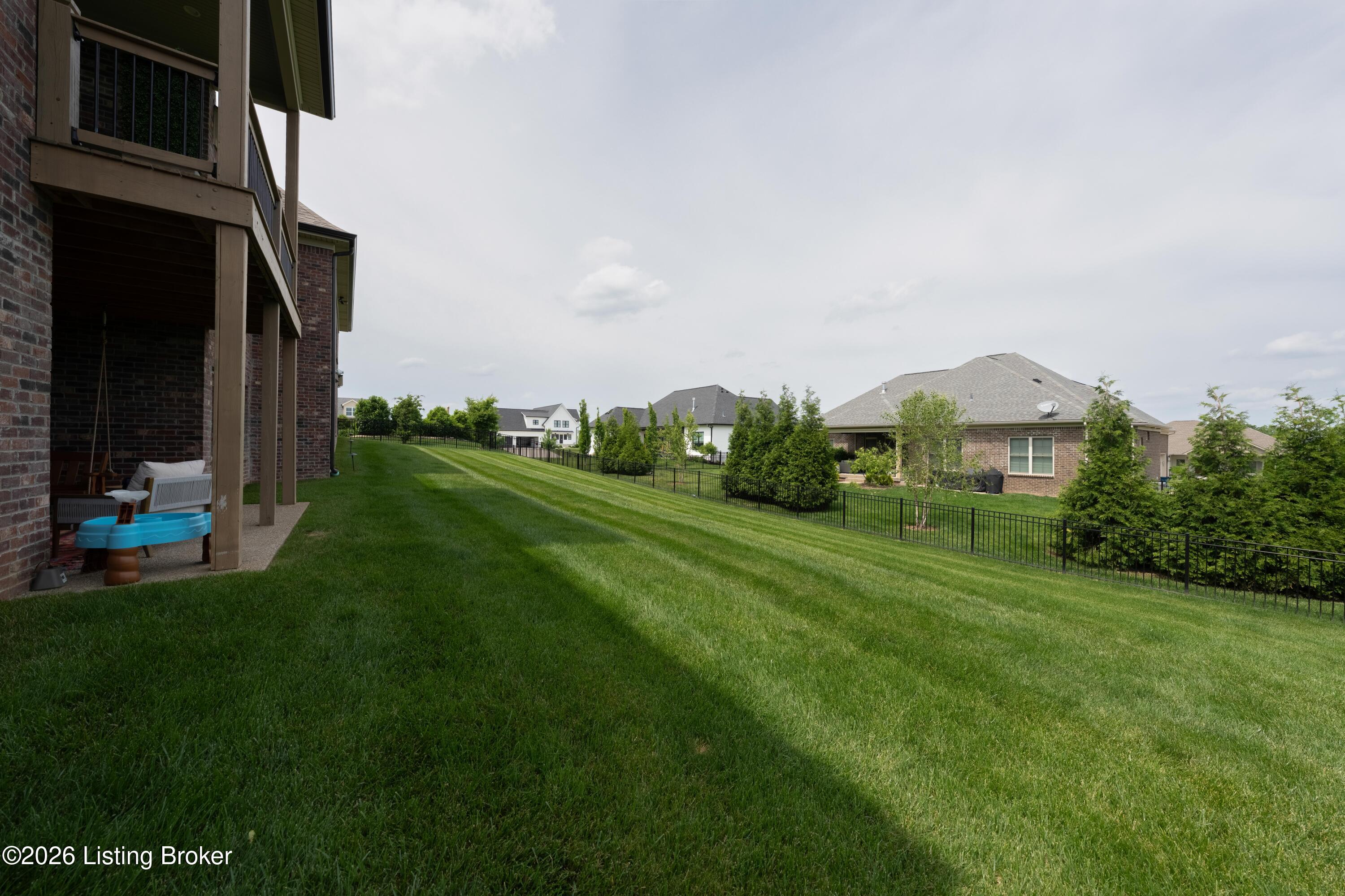 7488 Edith Way