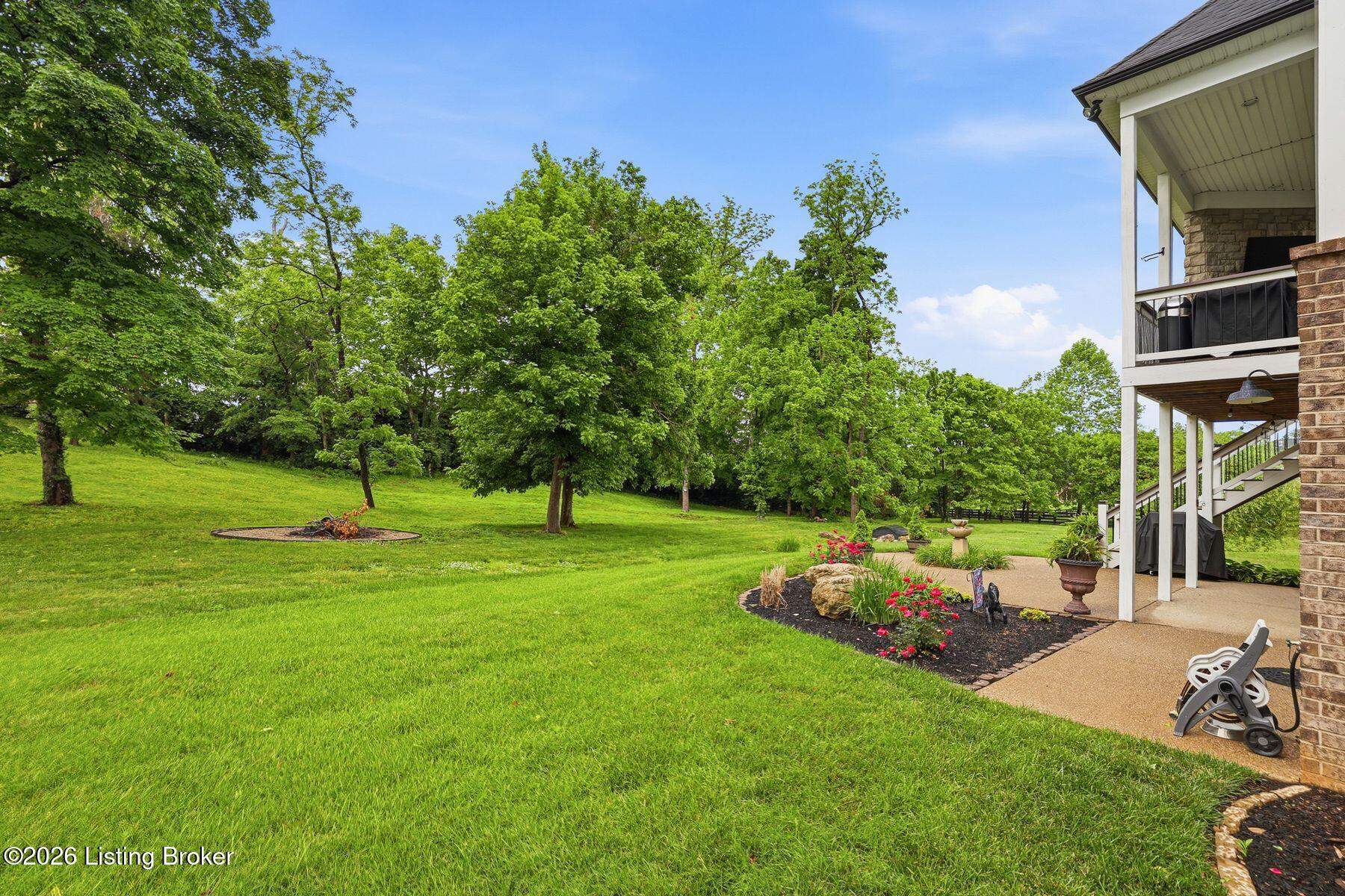 11204 Saddle Ridge Ct