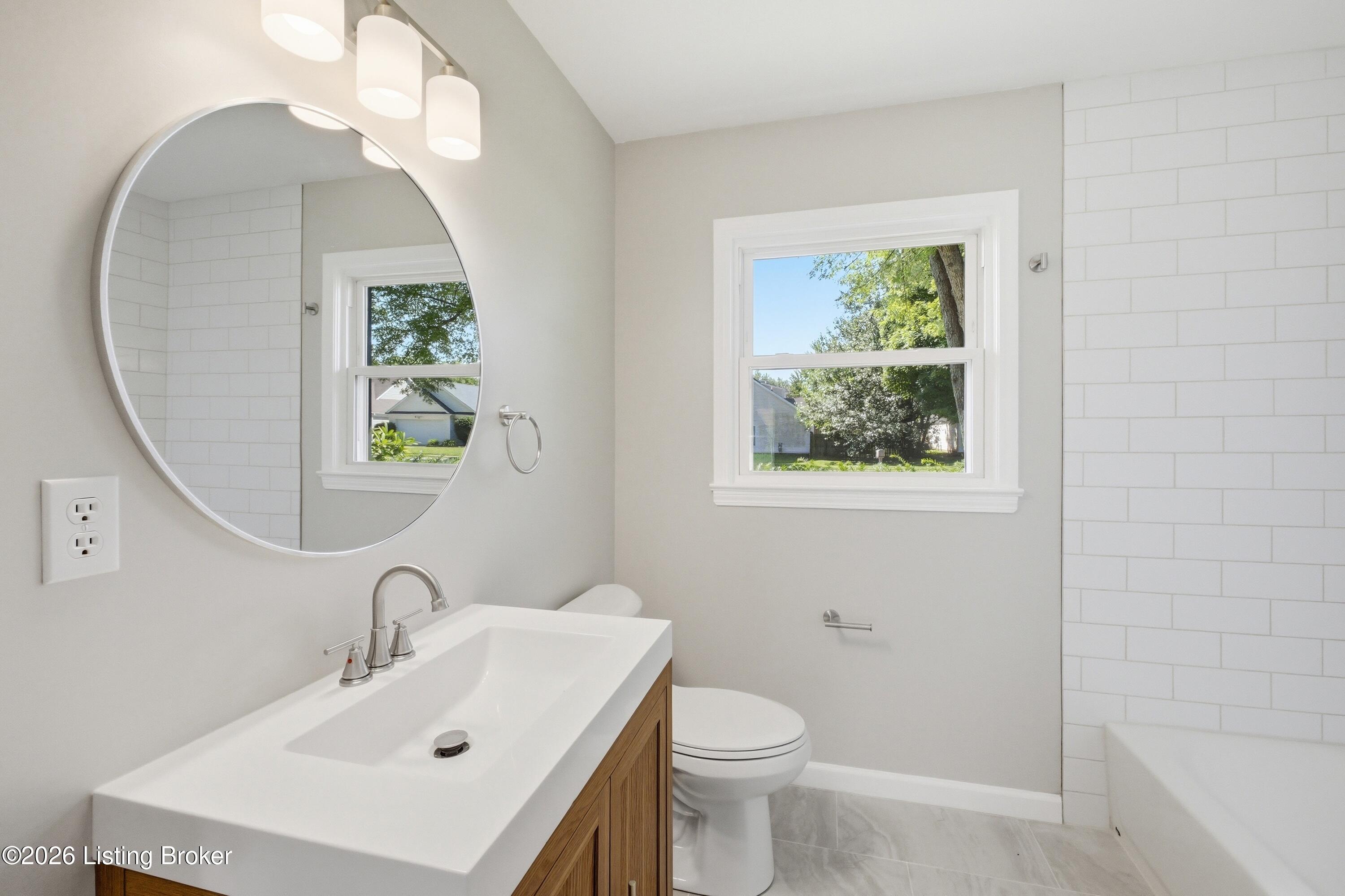 4767 Shenandoah Dr