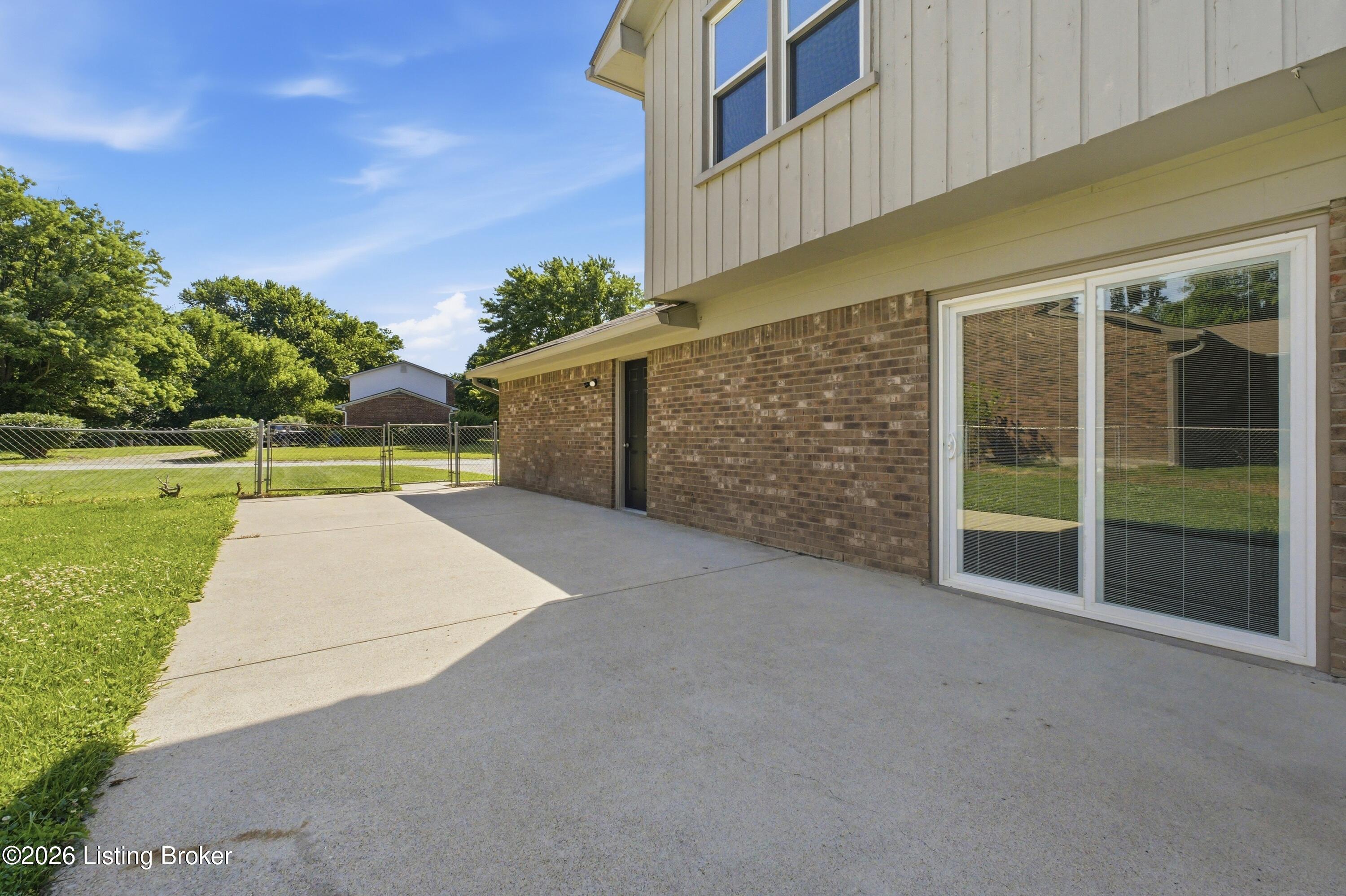 4767 Shenandoah Dr