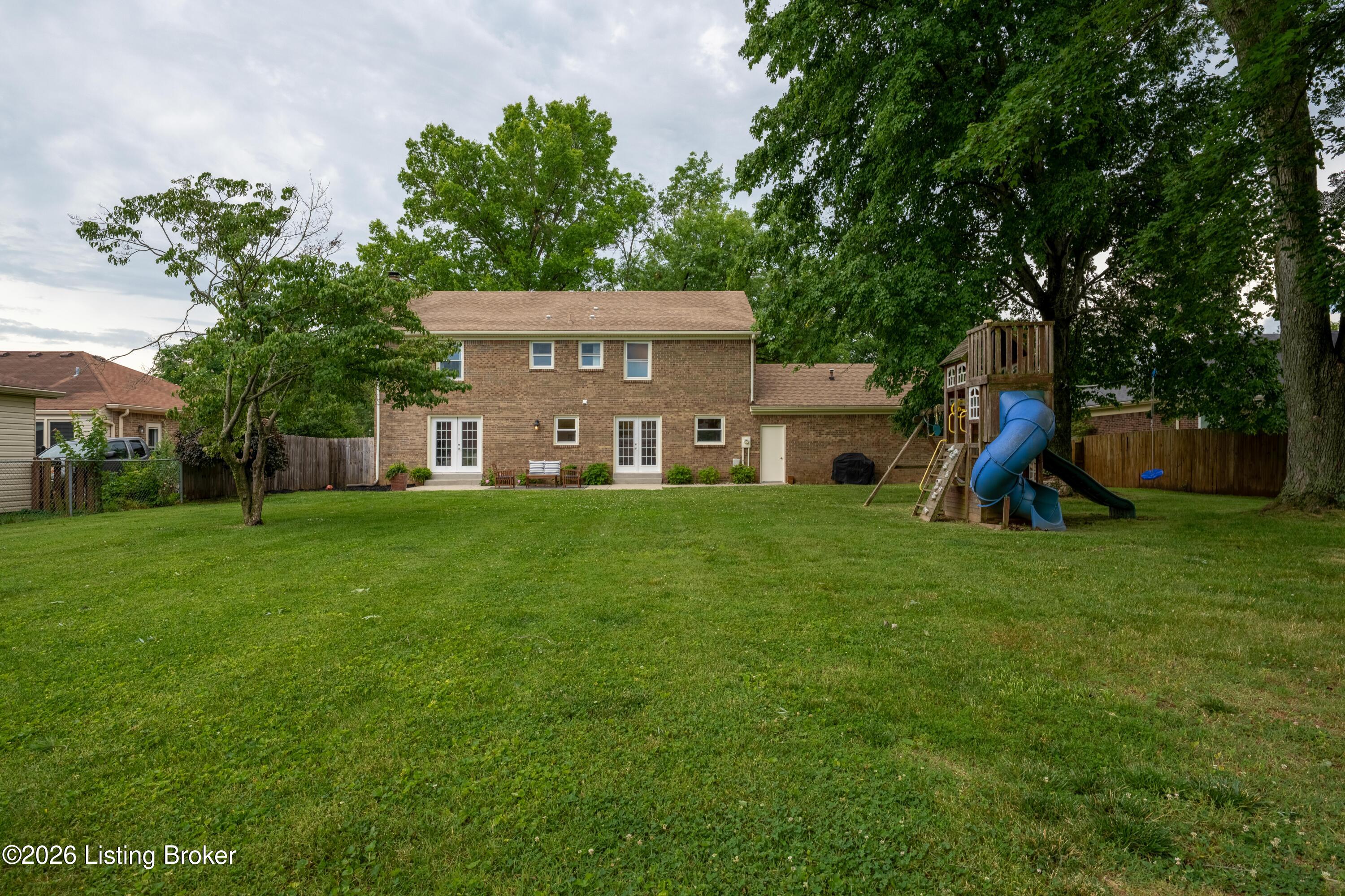 9003 Blossom Ln