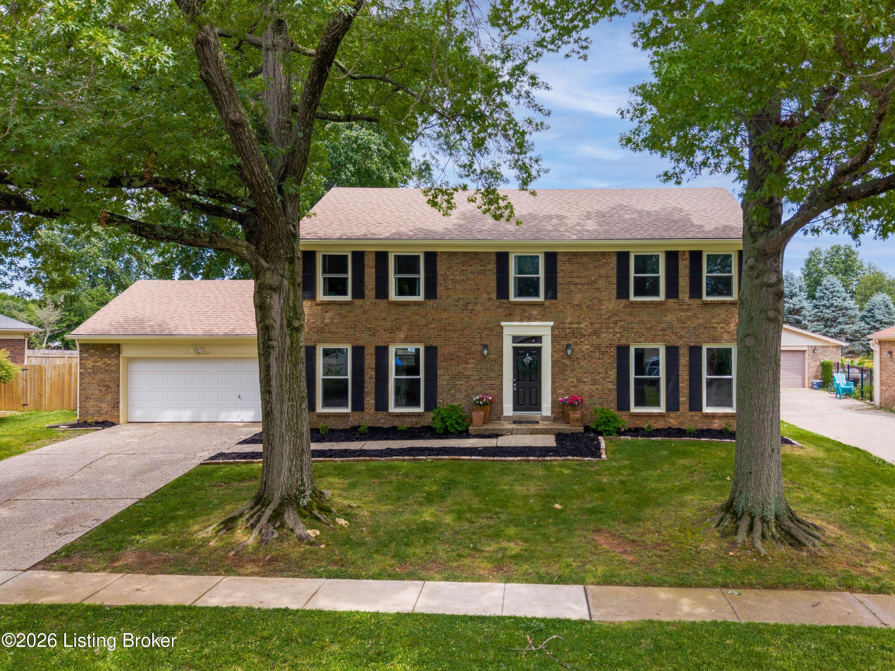 9003 Blossom Ln